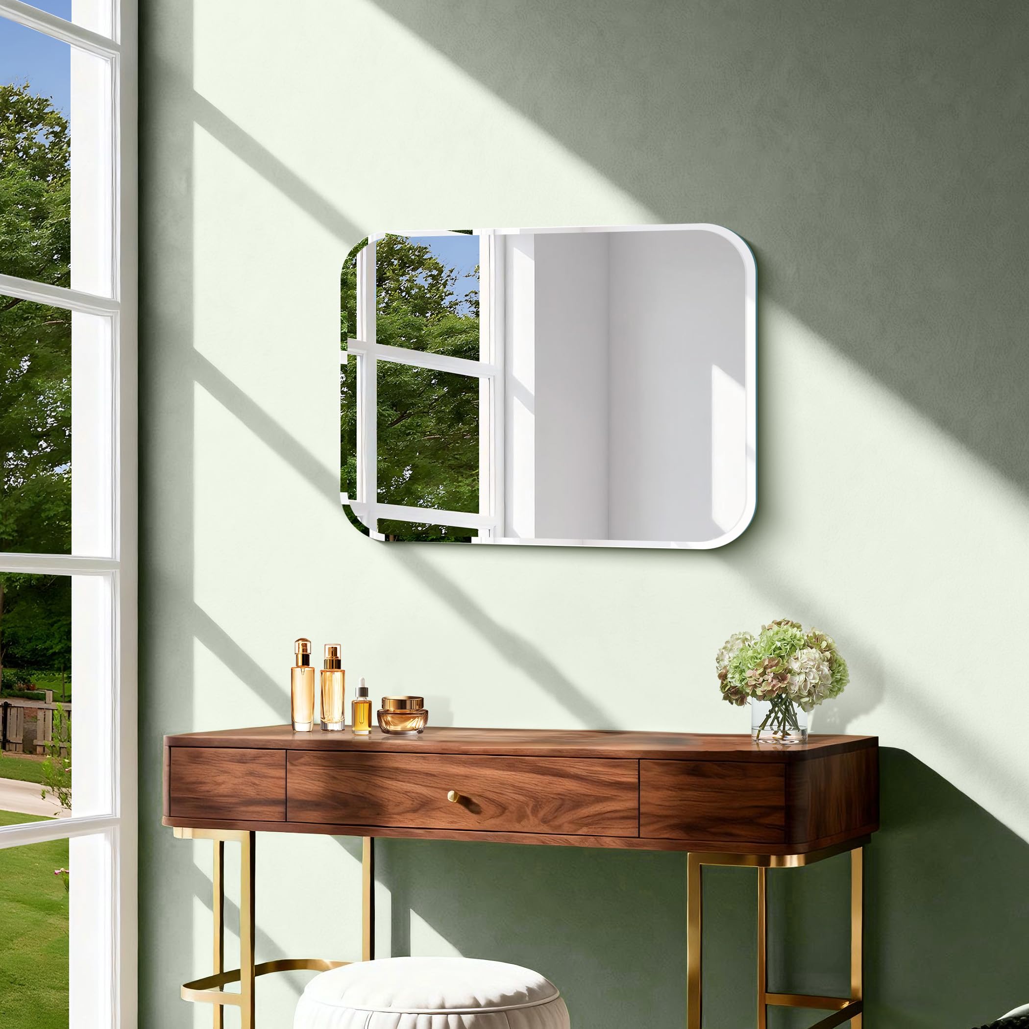 Rechteckiger Wandspiegel, 70x50 cm rahmenloser Spiegel mit abgerundeten Ecken und geschnittenem Rand, für Badezimmer, Schlafzimmer und Wohnzimmer, horizontal und vertikal montierbar