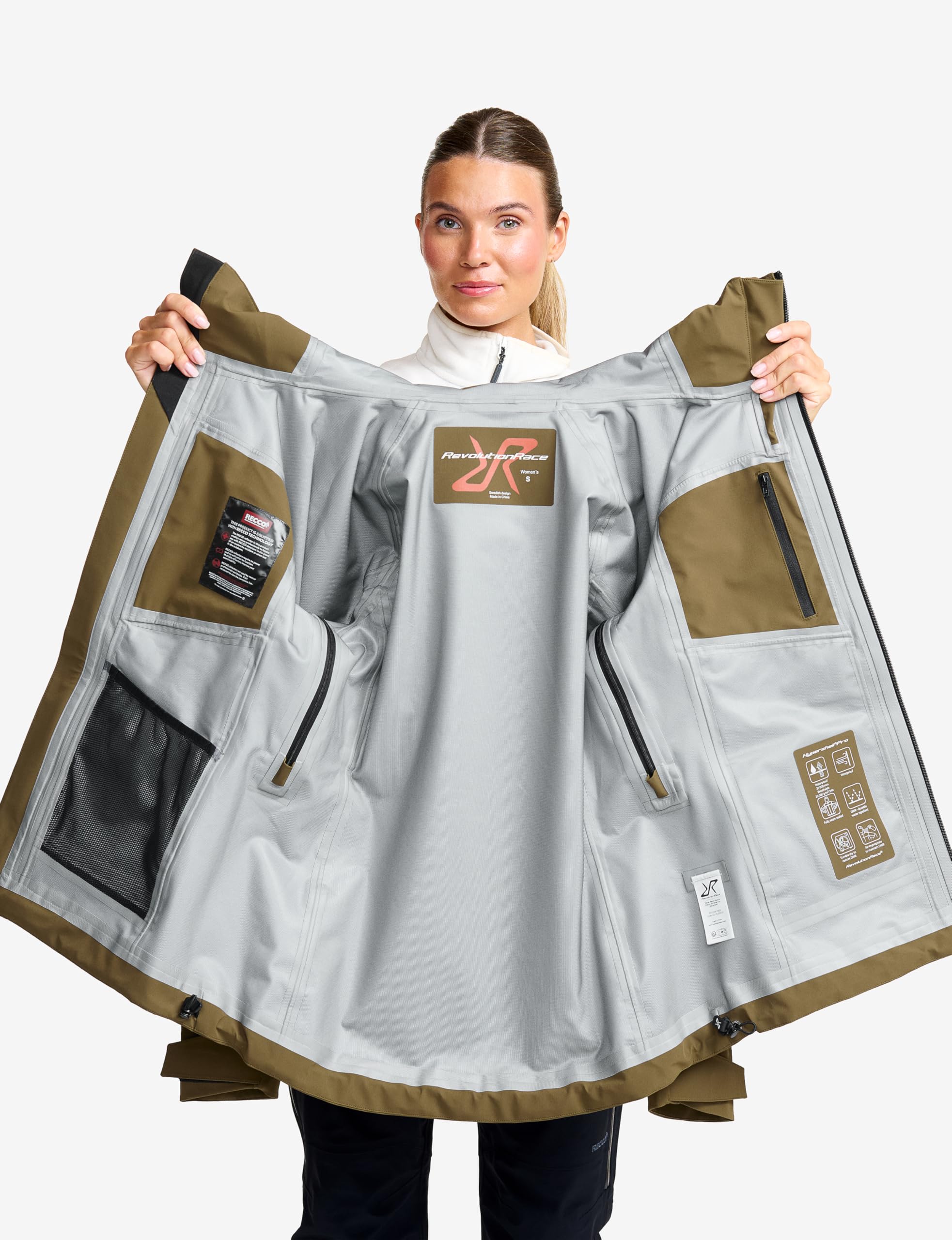 RevolutionRace Cyclone 3L Shell Jacket für Damen, Wasserdichte Jacke mit Recco-Reflektoren zum Wandern