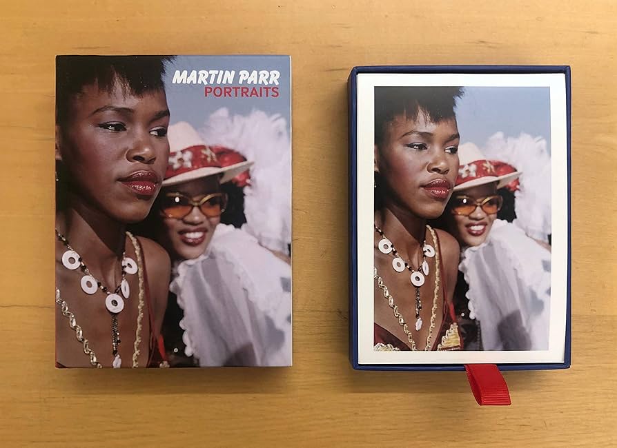 Martin Parr Portraits: Postcard Box : Parr, Martin: Amazon.de: Bücher Martin Parr Portraits: Postcard Box : Parr, Martin: Amazon.de: Bücher