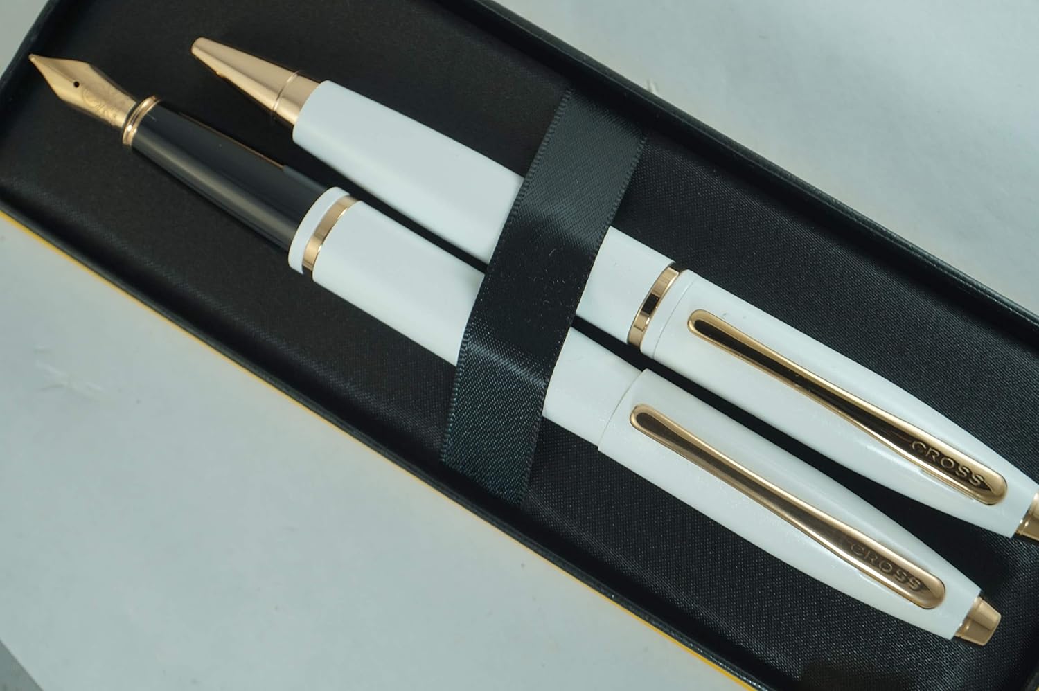 Cross Limited Collection Pearlescent White Lightening Medalist with 23KT Rose Gold Appointments signature mid Band Calaise Medium nib Fountain Pen and Ballpoint with 6 cartridges