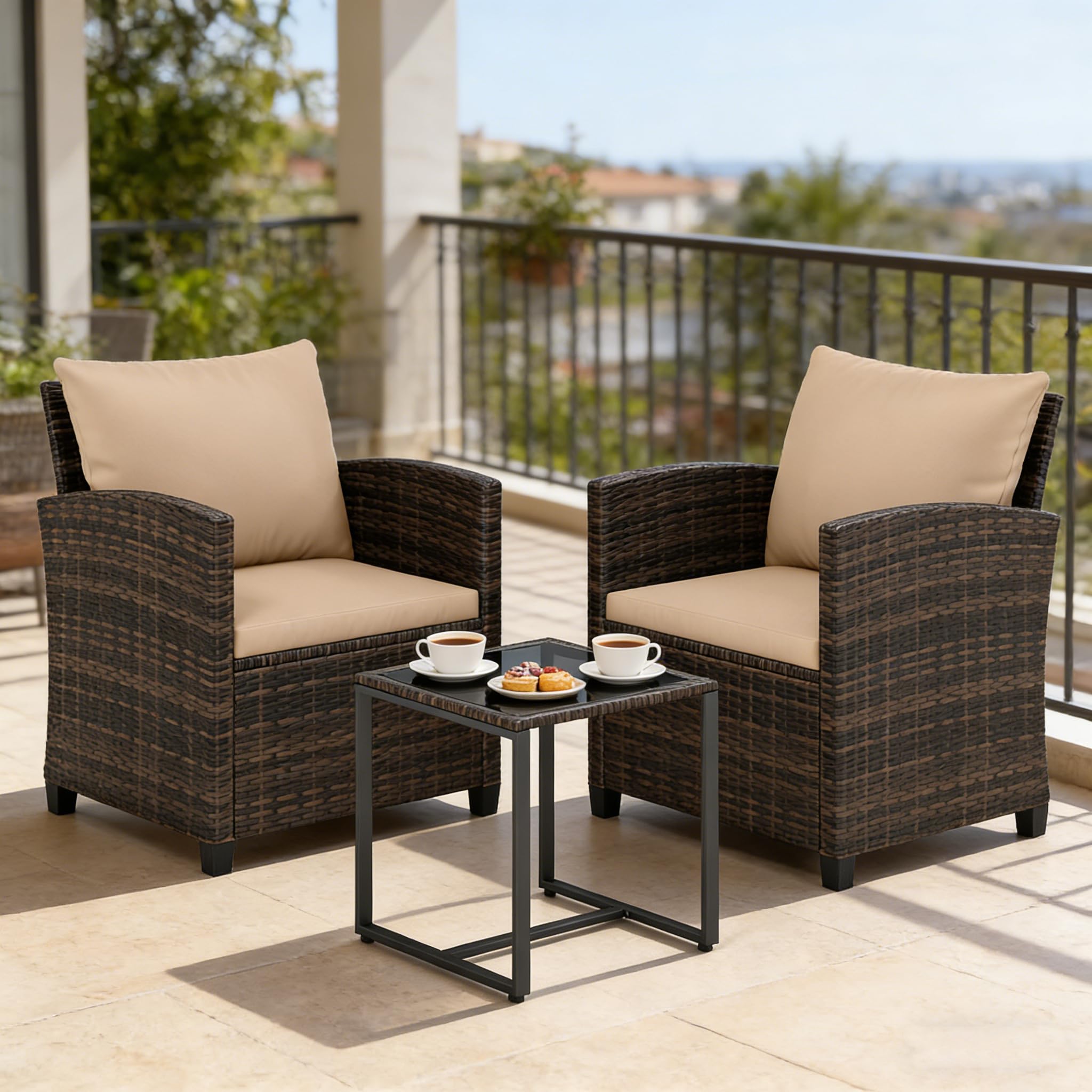 GIANTEX Juego de Muebles Jardín Exterior 3 Piezas, 2 Sillones con Cojines y 1 Mesa de Café de Vidrio, para 2 Personas, Conjunto de Conversación para Balcón, Terraza, Patio (Marrón+Café)