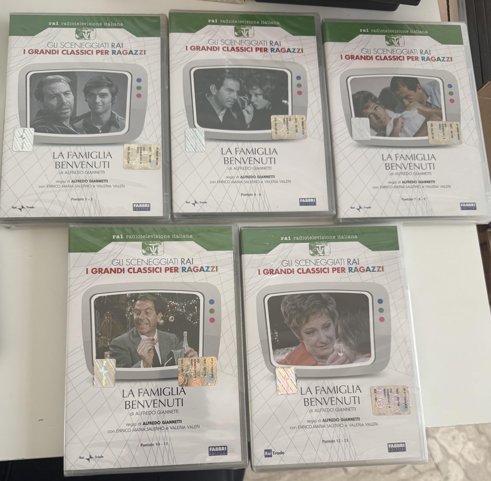 La Famiglia Benvenuti, Gli Sceneggiati RAI, I Grandi Classici per Ragazzi, 5 DVD, Puntate 1-13