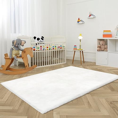 Soft Faux Rabbit Fur Rug 3 x 5 Feet Machine Washable Area Rugs for Living Room White Fluffy Rug for Bedroom Fuzzy Rug Non-Slip Carpet for Nursery Kids Teen Girls Room Home Decor