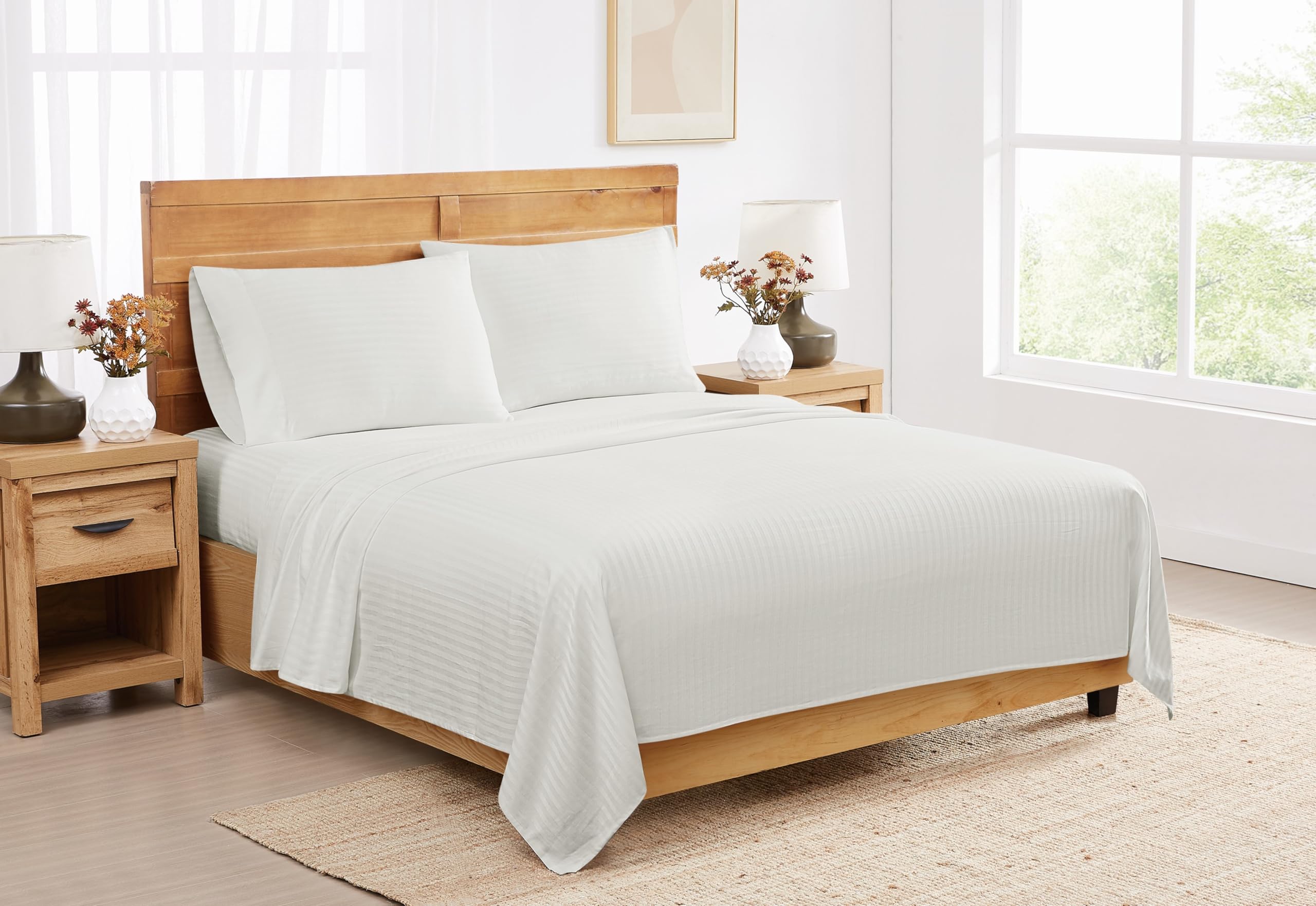 Amazon.com: ROYAL VELVET Signature Dobby Stripe White 4 Piece King