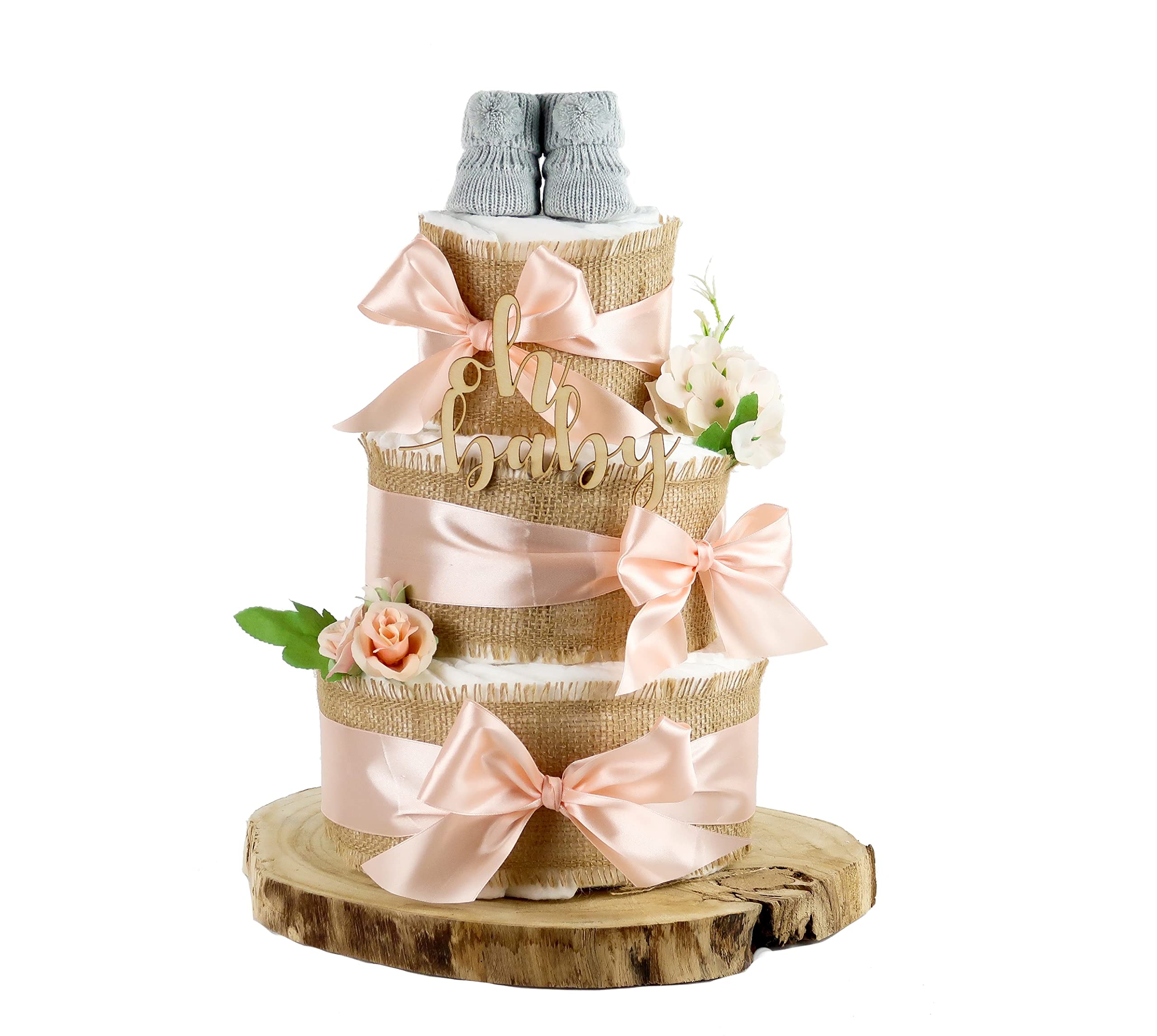 Gâteau de couches 3 étages abricot pour la naissance