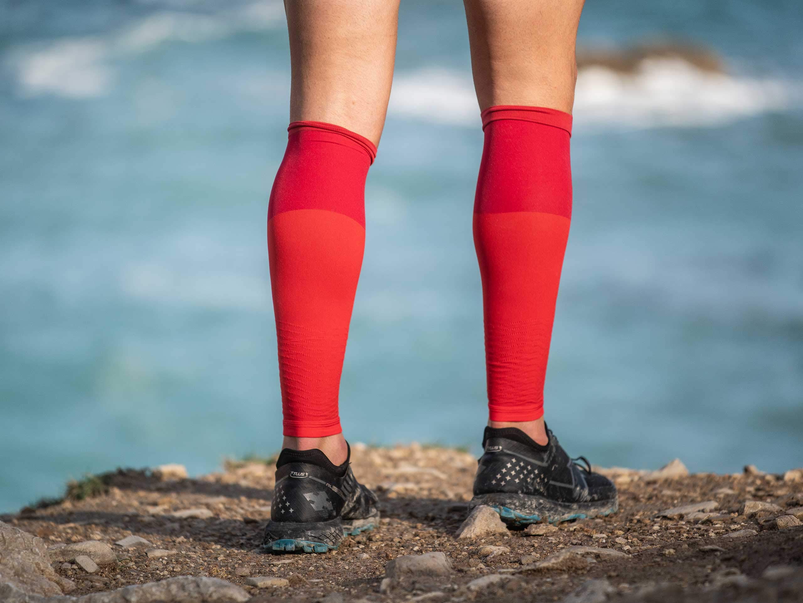 COMPRESSPORT - Bandaż kompresyjny na łydki – R2V2 – ochrona mięśni, wydajność i rekreacja do uprawiania sportu – ultralekki i antystatyczny – bieganie, jazda na rowerze, szlak i triatlon, 34-38,