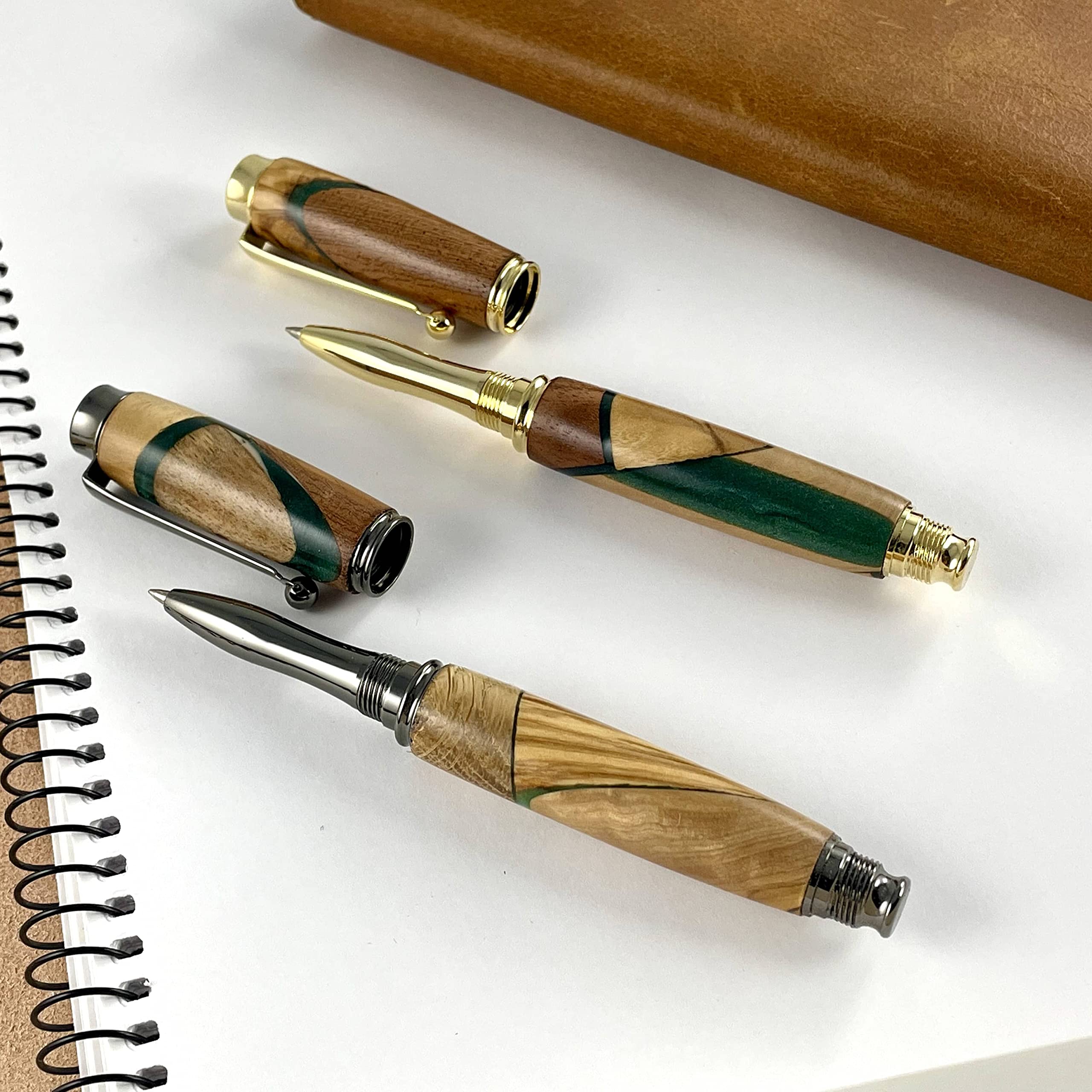Stylo Roller Premium Bois Précieux et Résine verte, Fabriqué à la Main en France, Stylo Personnalisé avec Gravure, Livré avec boîte Métal | Cadeau Noel, Enseignante