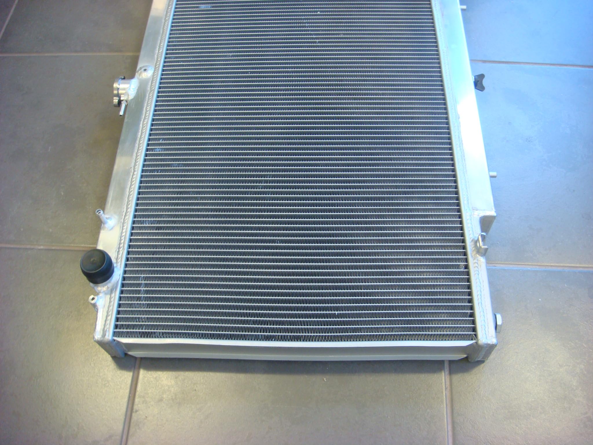 Radiador de aluminio para Nissan Patrol GU Y61 TB45E 6 cilindros gasolina 4.5L Manual 1997-ON 1998 1999 2000 2001