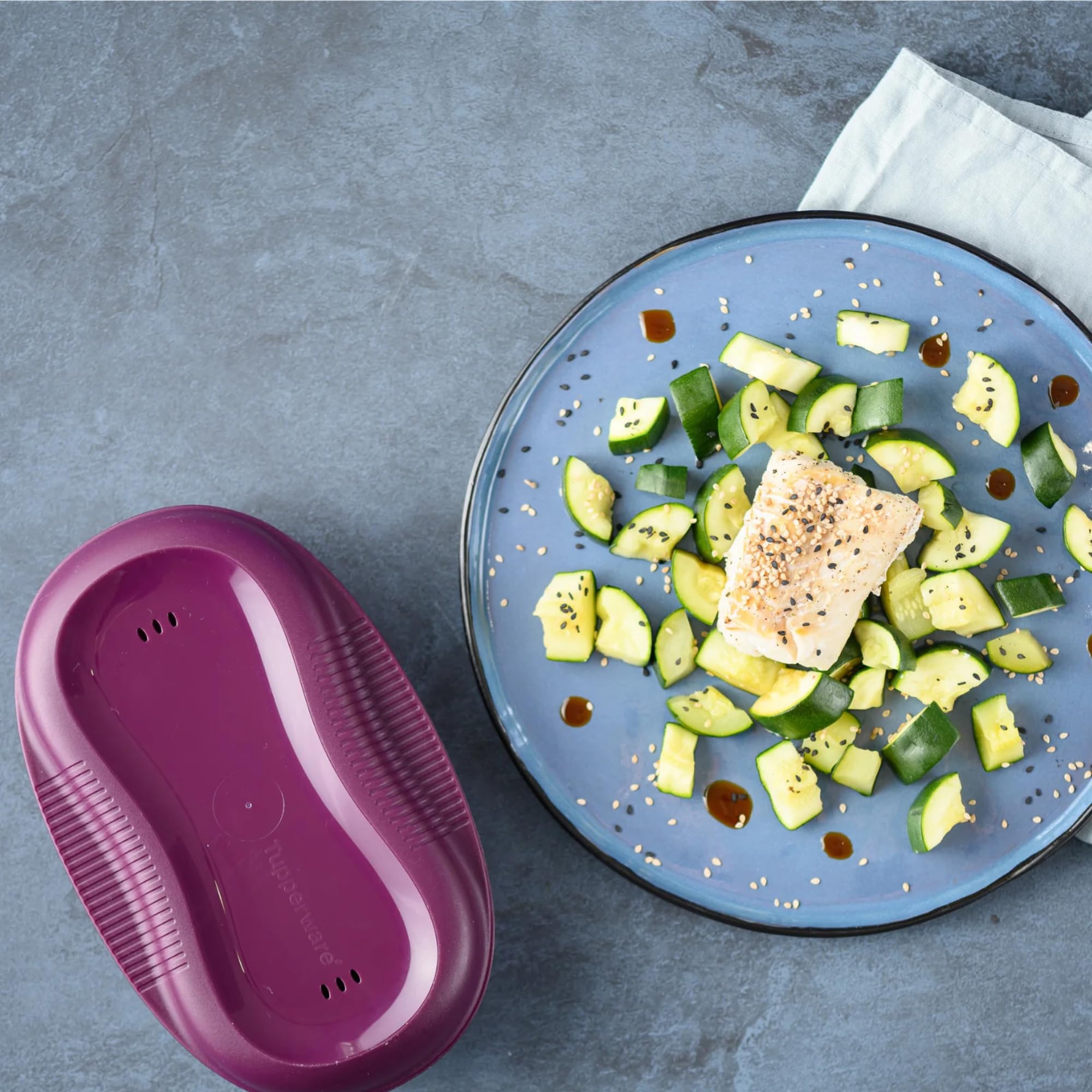 Tupperware Micro Delight Microwave Omelette Maker, Egg Cooker