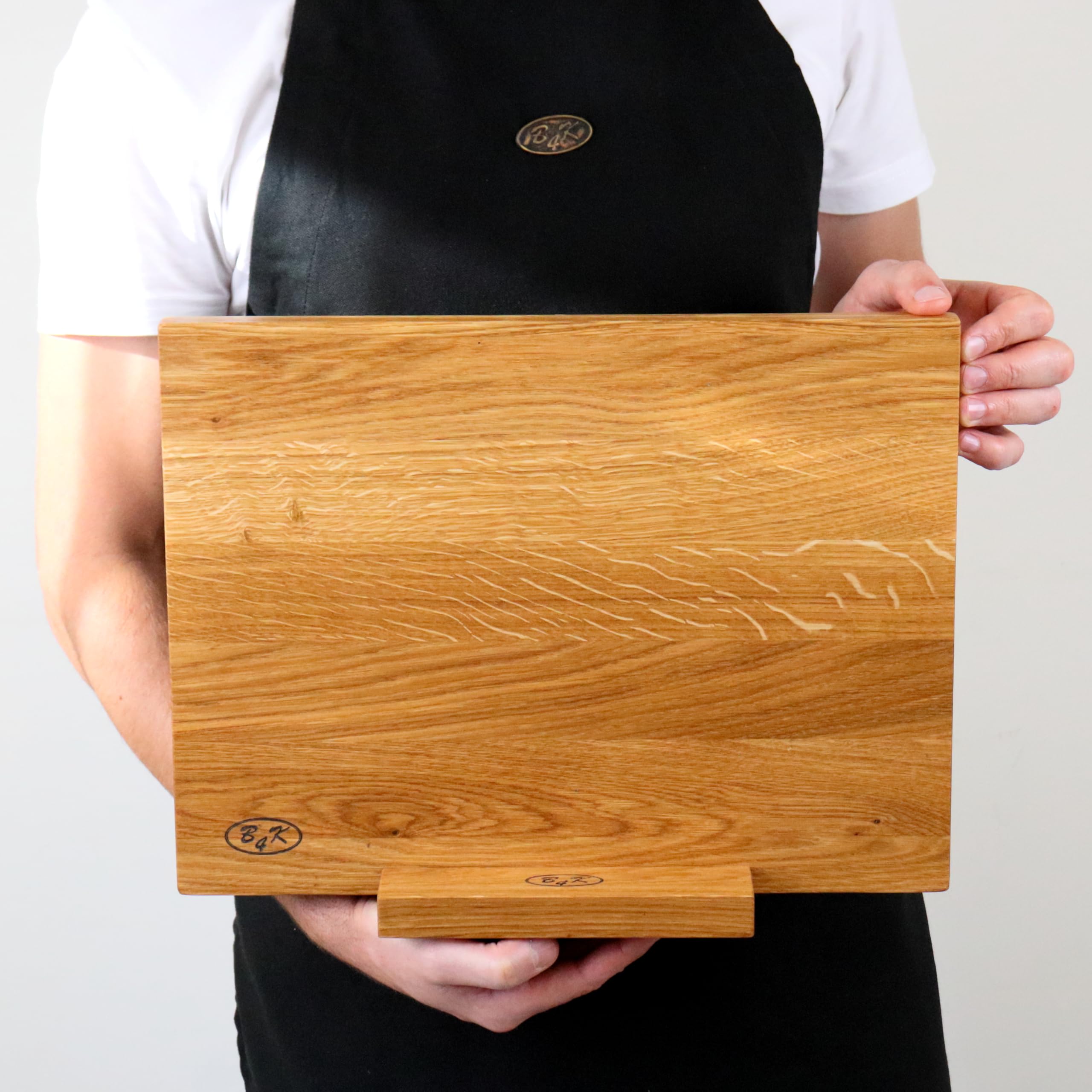 B4K Tablas de cortar de roble | Hecho a mano, aceitado y antibacteriano | Versátil como tabla de cocina, tabla de picar y tabla de servir, tamaños: 40 × 30 × 2,2 cm