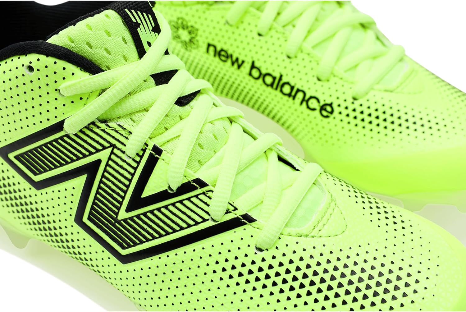 New Balance Unisex-Child Freezelx V5 Youth