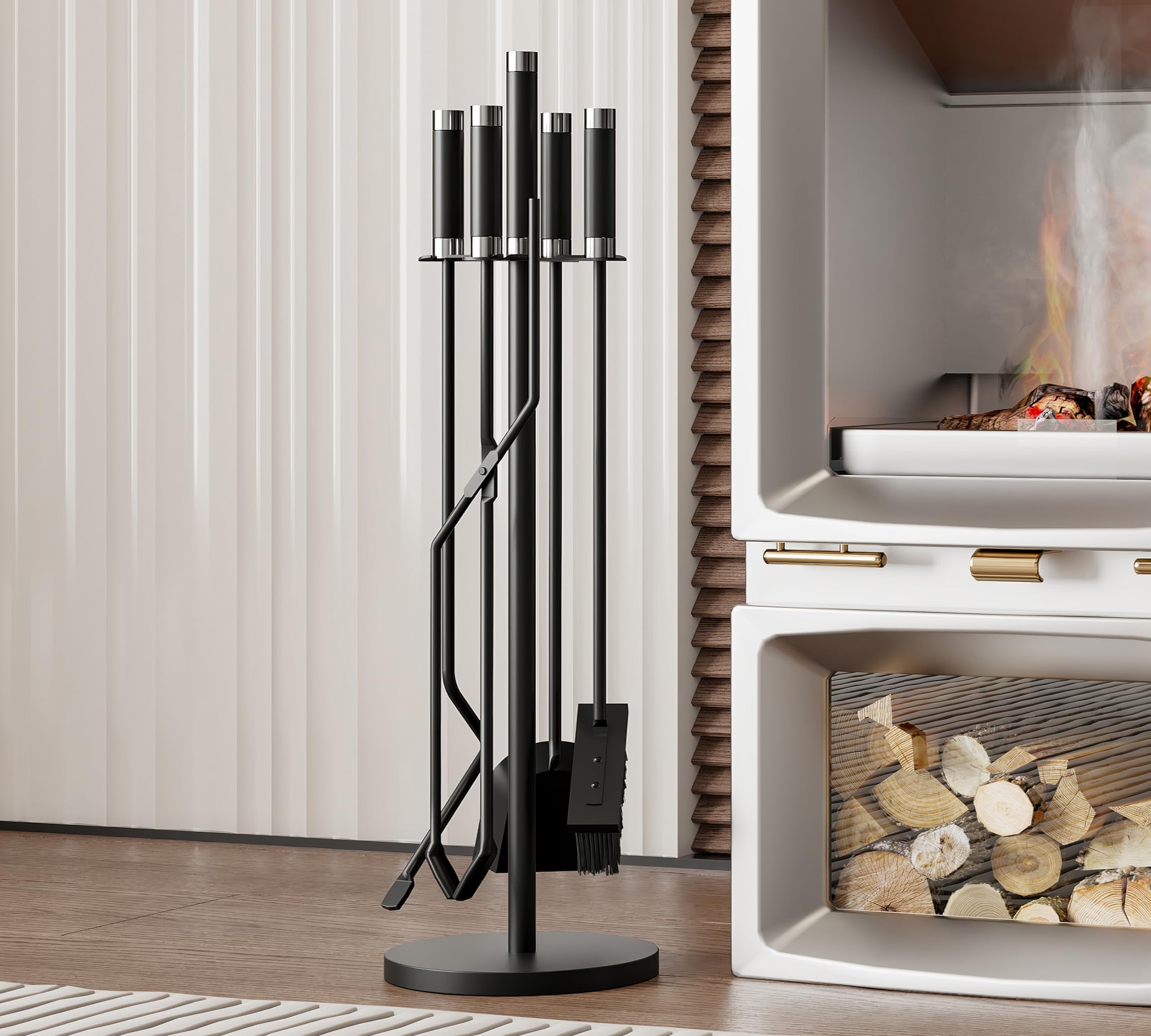 Kingson Set di 5 accessori per caminetto – Ferro rivestito in polvere nero con manici in acciaio inossidabile – Include spazzola, paletta, attizzatoio, pinze e supporto pesante – Set di strumenti per