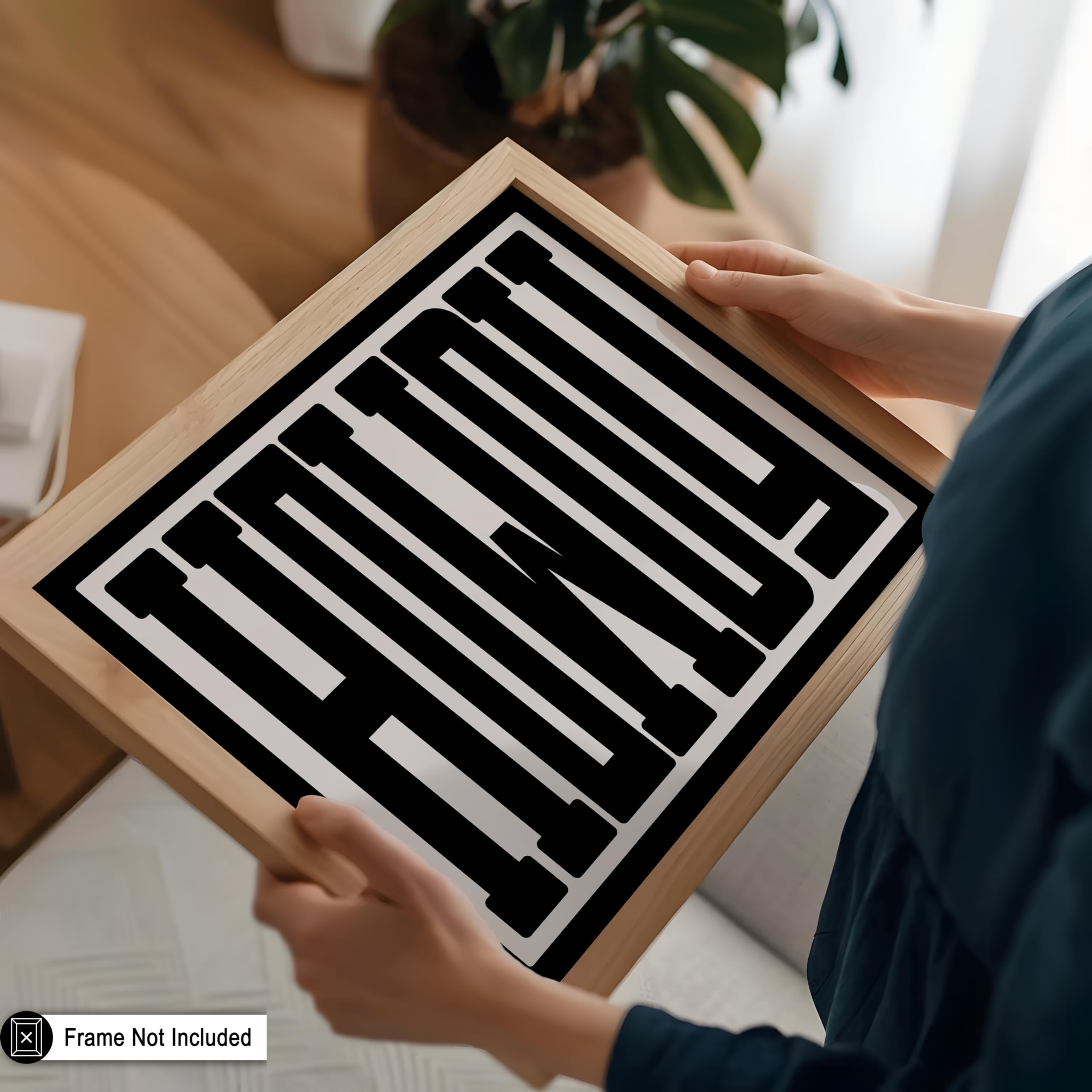 Poster Master Howdy - Impresión tipográfica rosa retro - Arte del salvaje oeste occidental - Moderno minimalista - Regalo para él y ella - Decoración para oficina, dormitorio o sala de