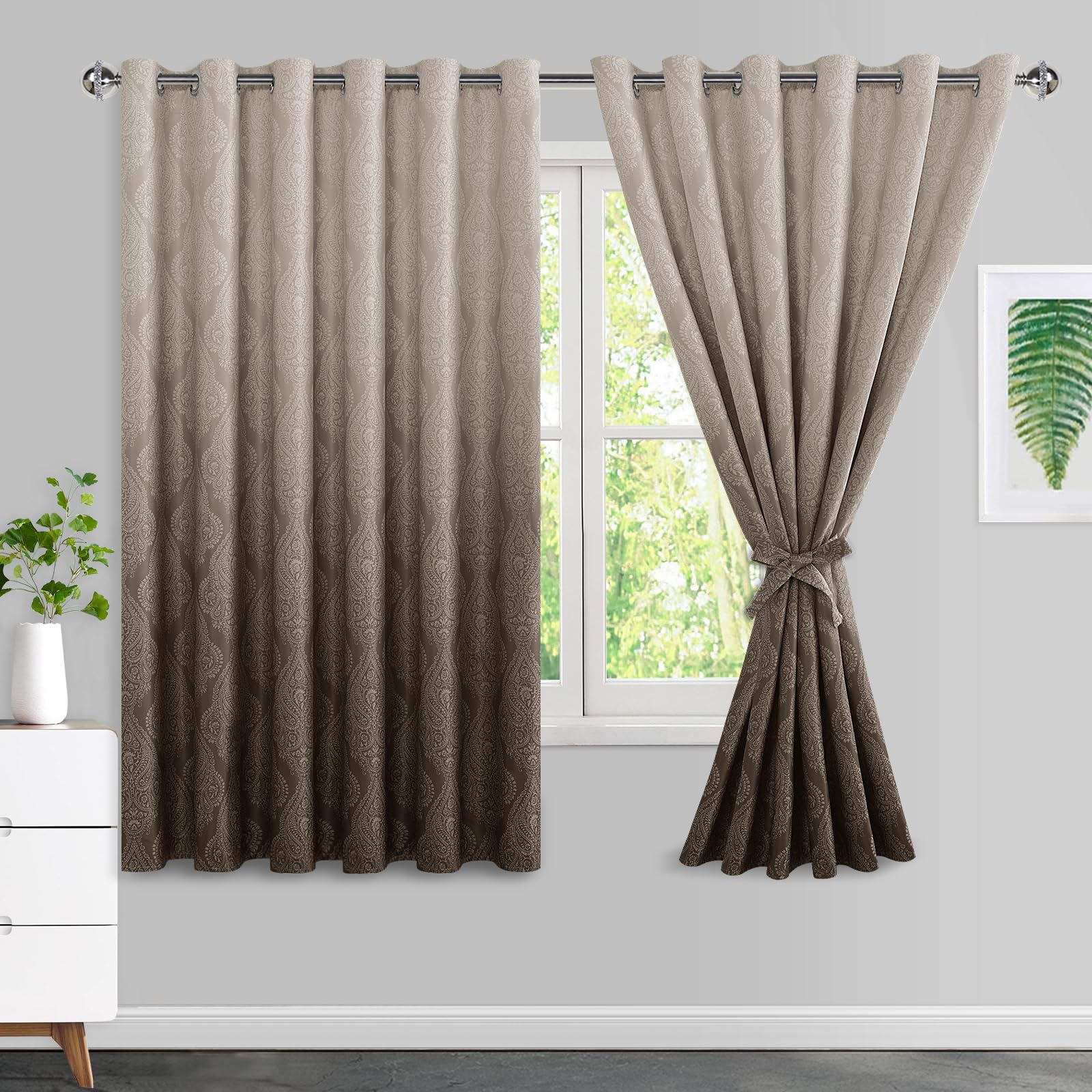 Rideaux occultants thermiques anti-froid marron pour chambre