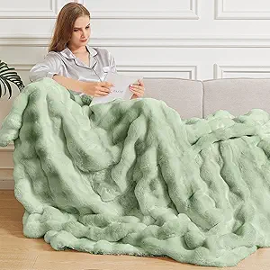 Sage Green Twin Fluffy Furry Blanket Comfy Blanket Cozy 60x80 Faux Fur for Living Room Bed Thick Ultra Soft Fuzzy Throw Home Gifts 860 GSM