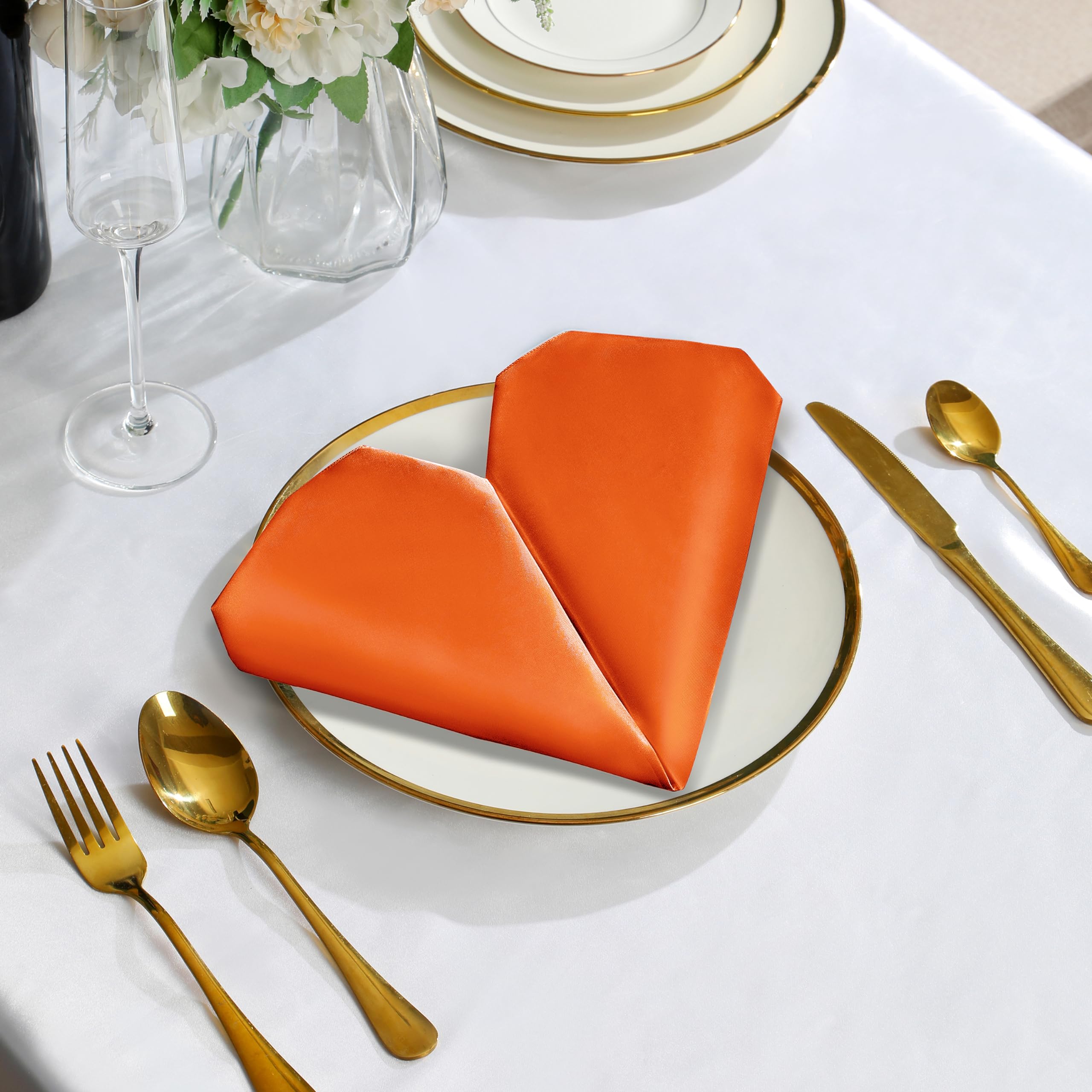 VACVELT Confezione da 50 tovaglioli di raso arancione bruciato, 50 x 50 cm, tovaglioli decorativi eleganti da tavola, quadrati, in raso setoso, per ristorante, feste di laurea