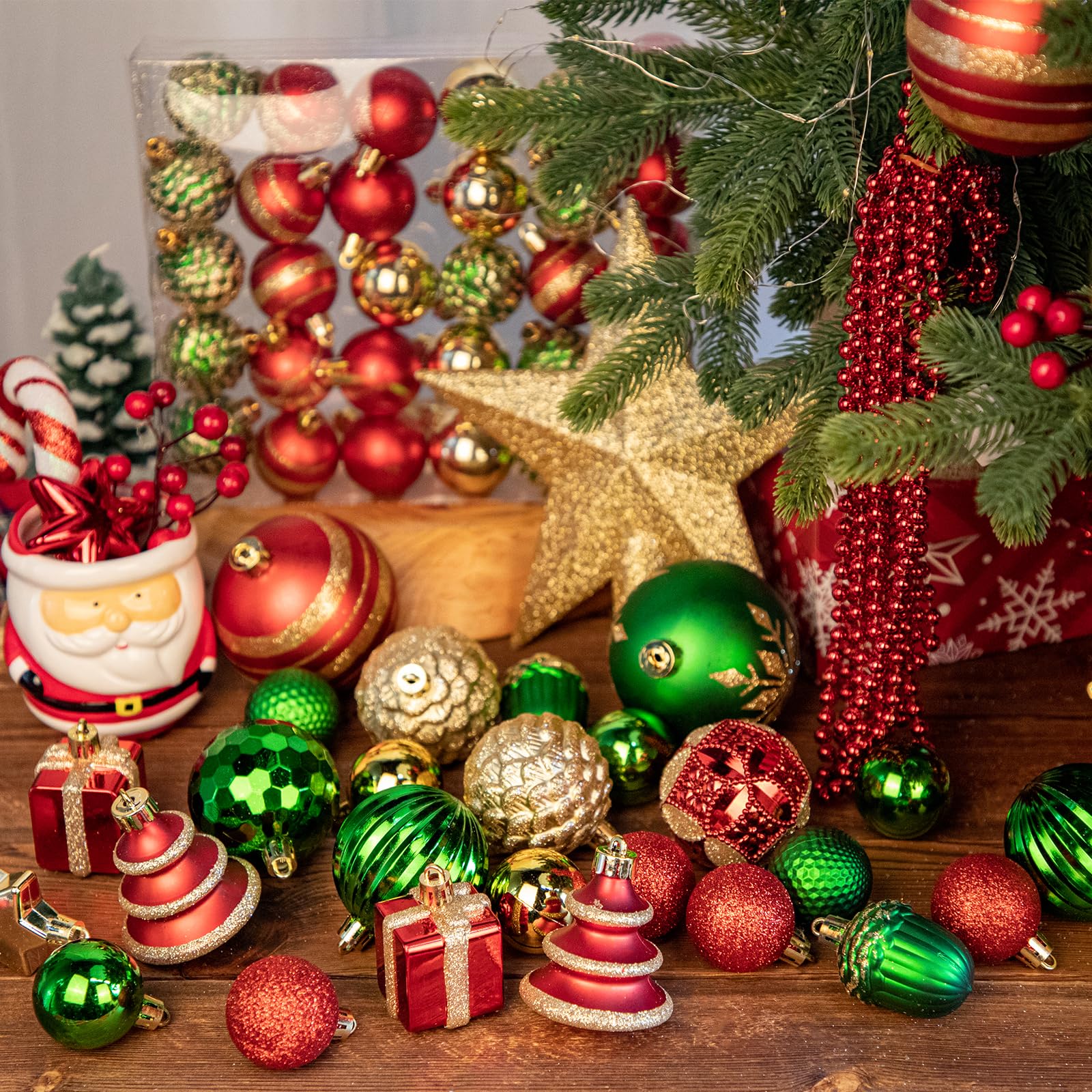 Hollyone 100 pièces Ensemble de Boules de Noël en Plastique, décorations de Noël incassables, Boules de Noël Assorties, décorations à Suspendre pour Sapin de Noël, doré, Rouge et Vert