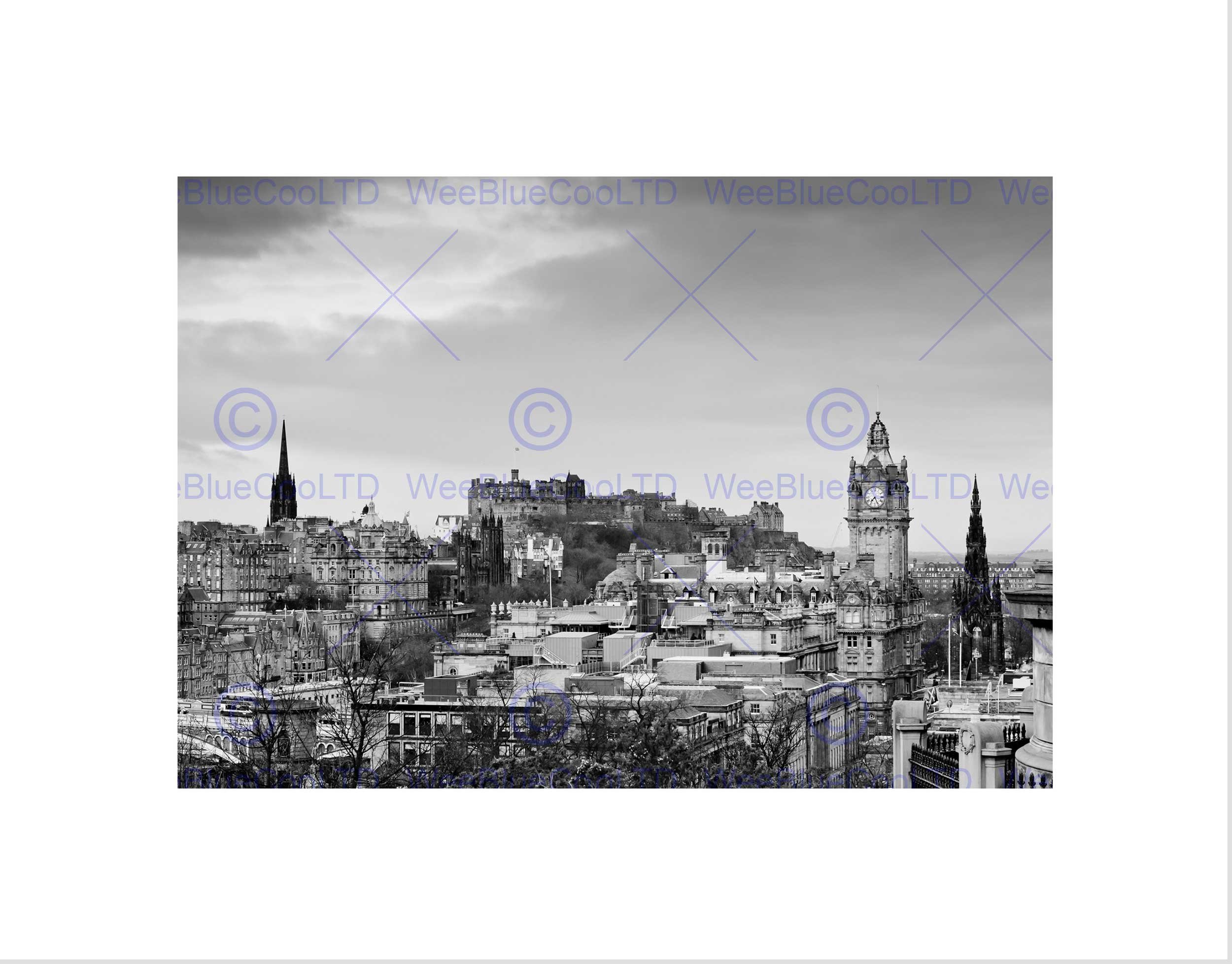 Wee Blue Coo PHOTO CITYSCAPE EDINBURGH CASTLE ROOFTOPS BLACK WHITE FRAMED ART PRINT B12X13290