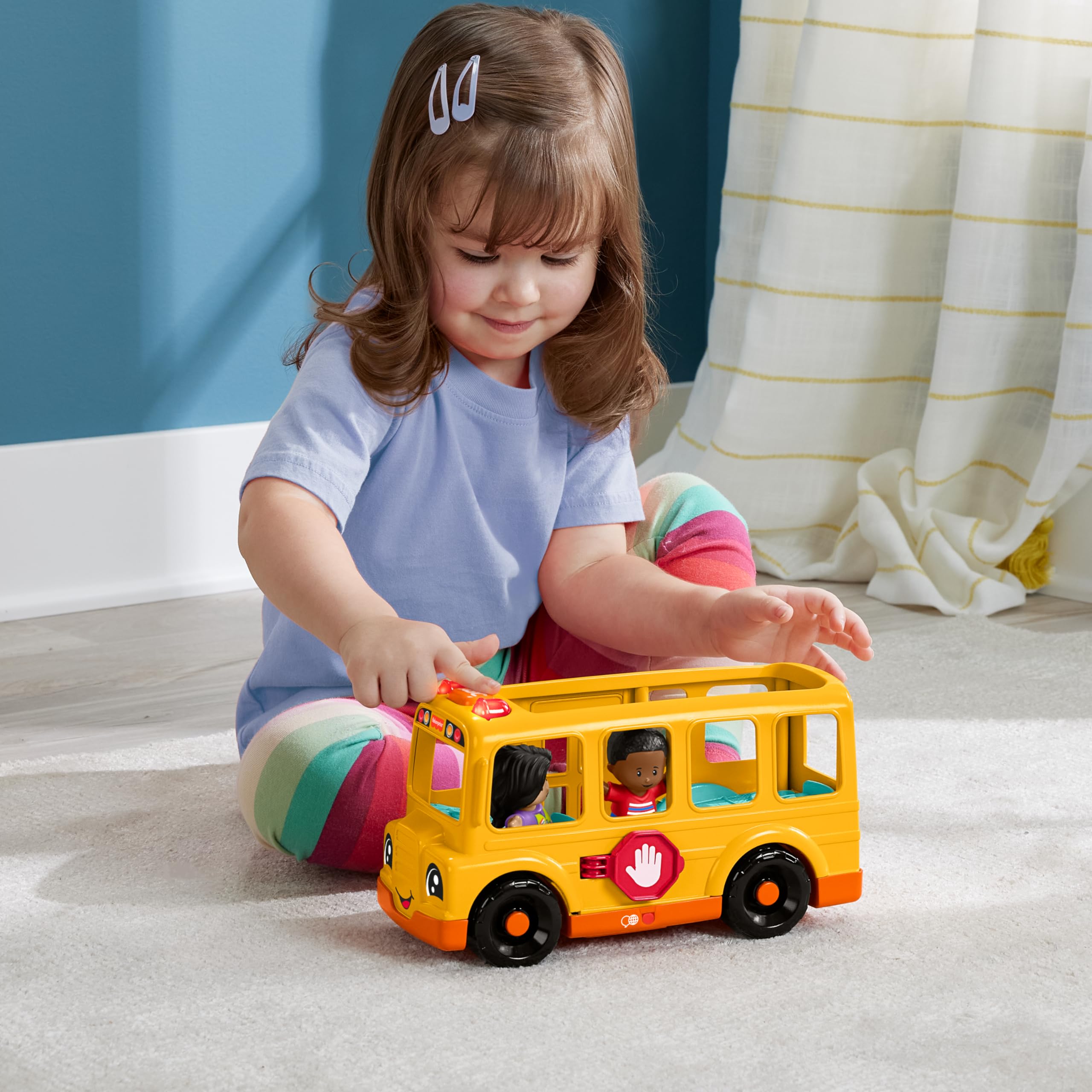 Fisher-Price Little People muzyczny pojazd szkolny z 2 figurkami, dla dzieci od 1 roku, wersja wielojęzyczna, HYT03