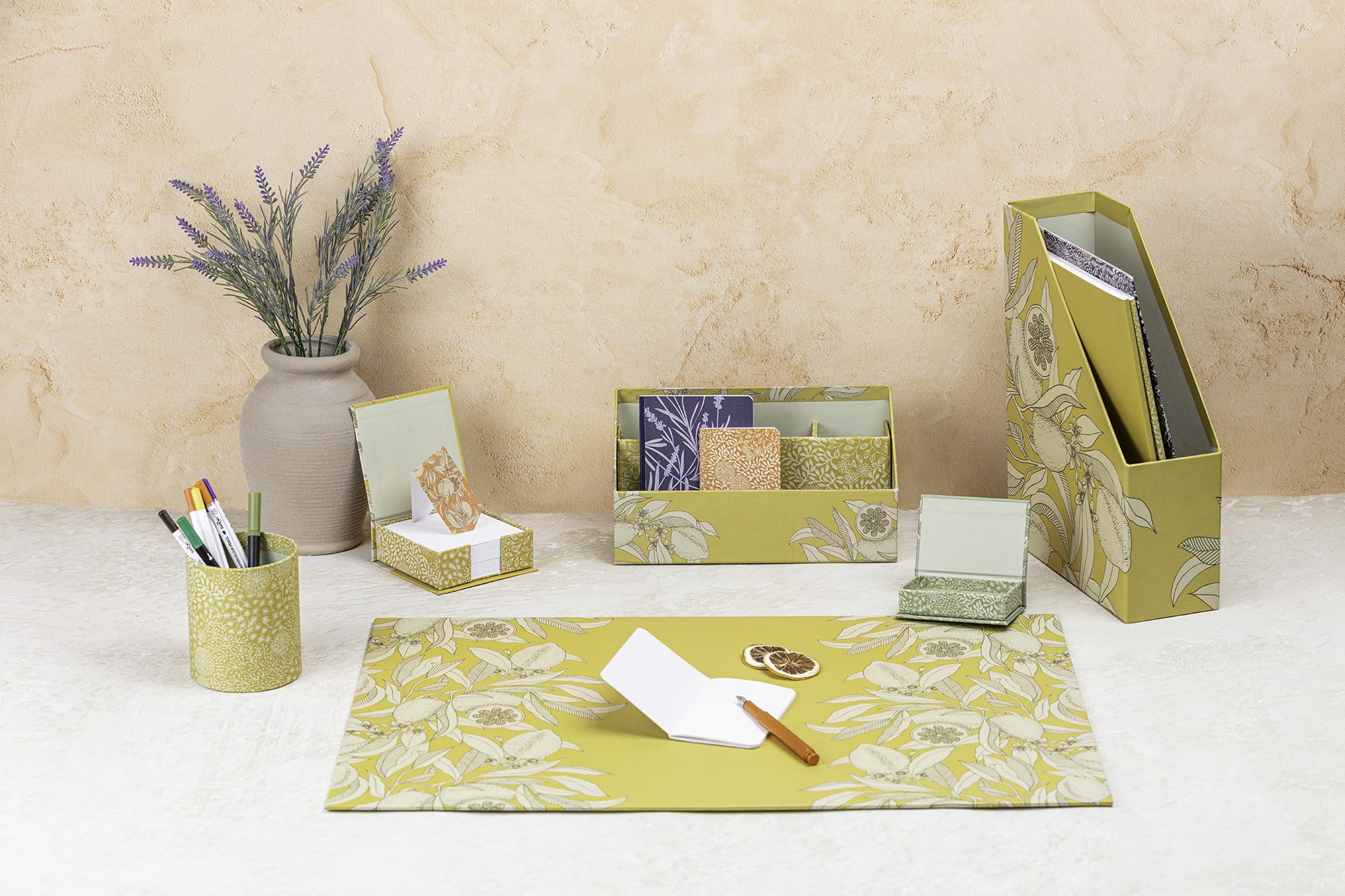 Clairefontaine Porte-Revue Fleurs de Citronnier Carton 25x10x32,5cm Jardin des Sens
