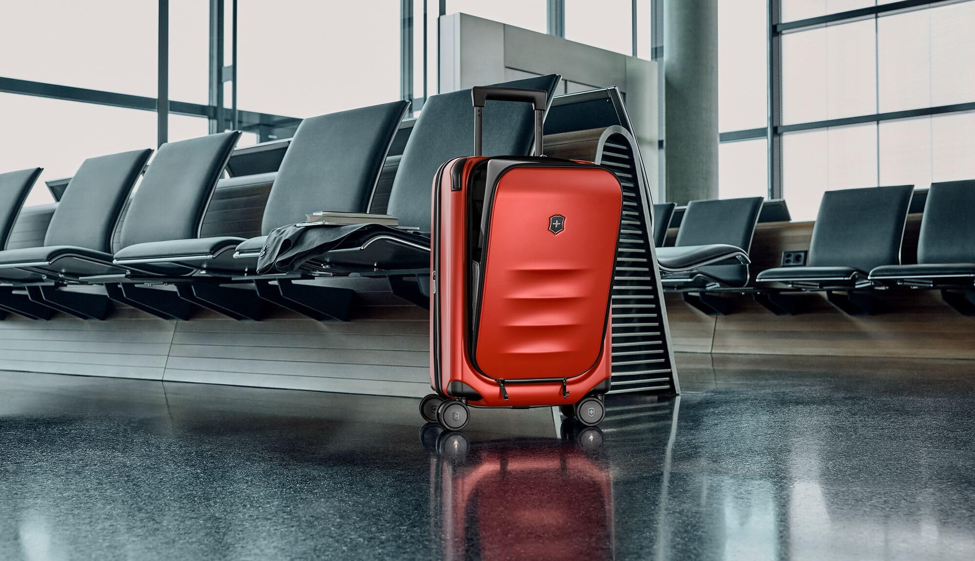 Victorinox Spectra 3.0 Expandable Frequent Flyer Carry-On, Valigia da Cabina, Trolley, Leggero, Donna/Uomo, 23 x 35 x 55 cm, 37-44 l, Rosso