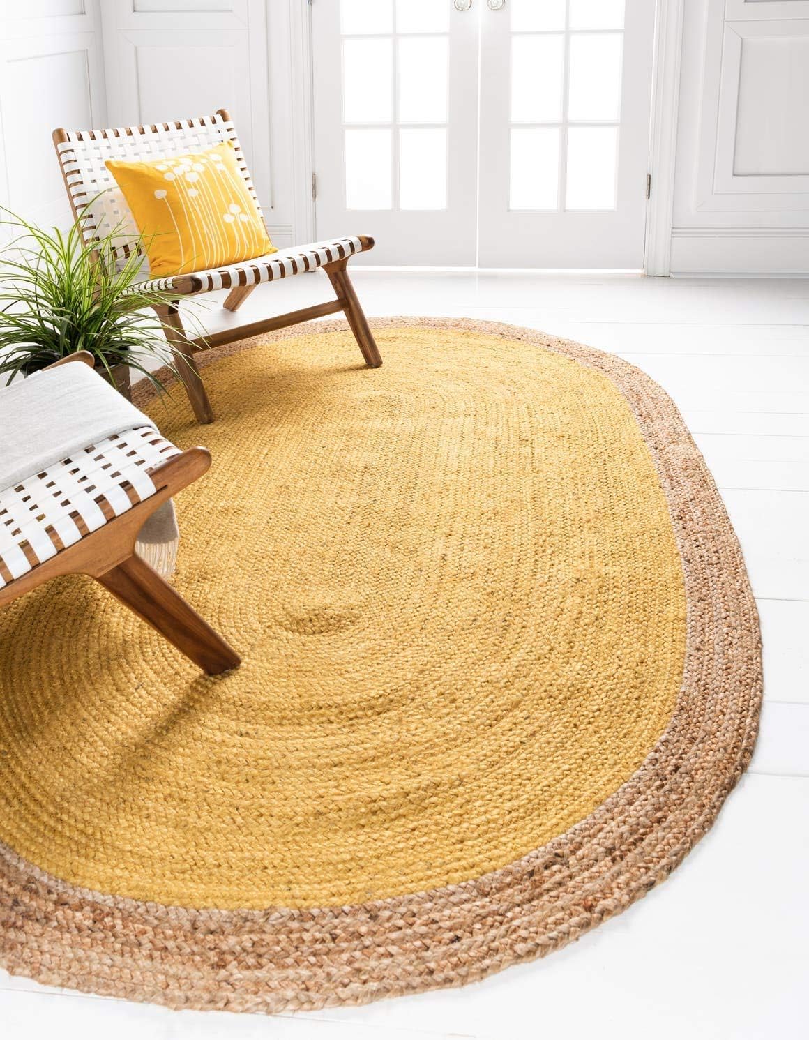 Tapis en jute tressé naturel pour réchauffer l'esprit de votre chambre