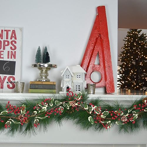 Miniatura 5 de Lvydec Guirnalda de bayas rojas para decoración navideña, guirnalda artificial de bayas rojas de 7 pies con cono de pino y hojas verdes para