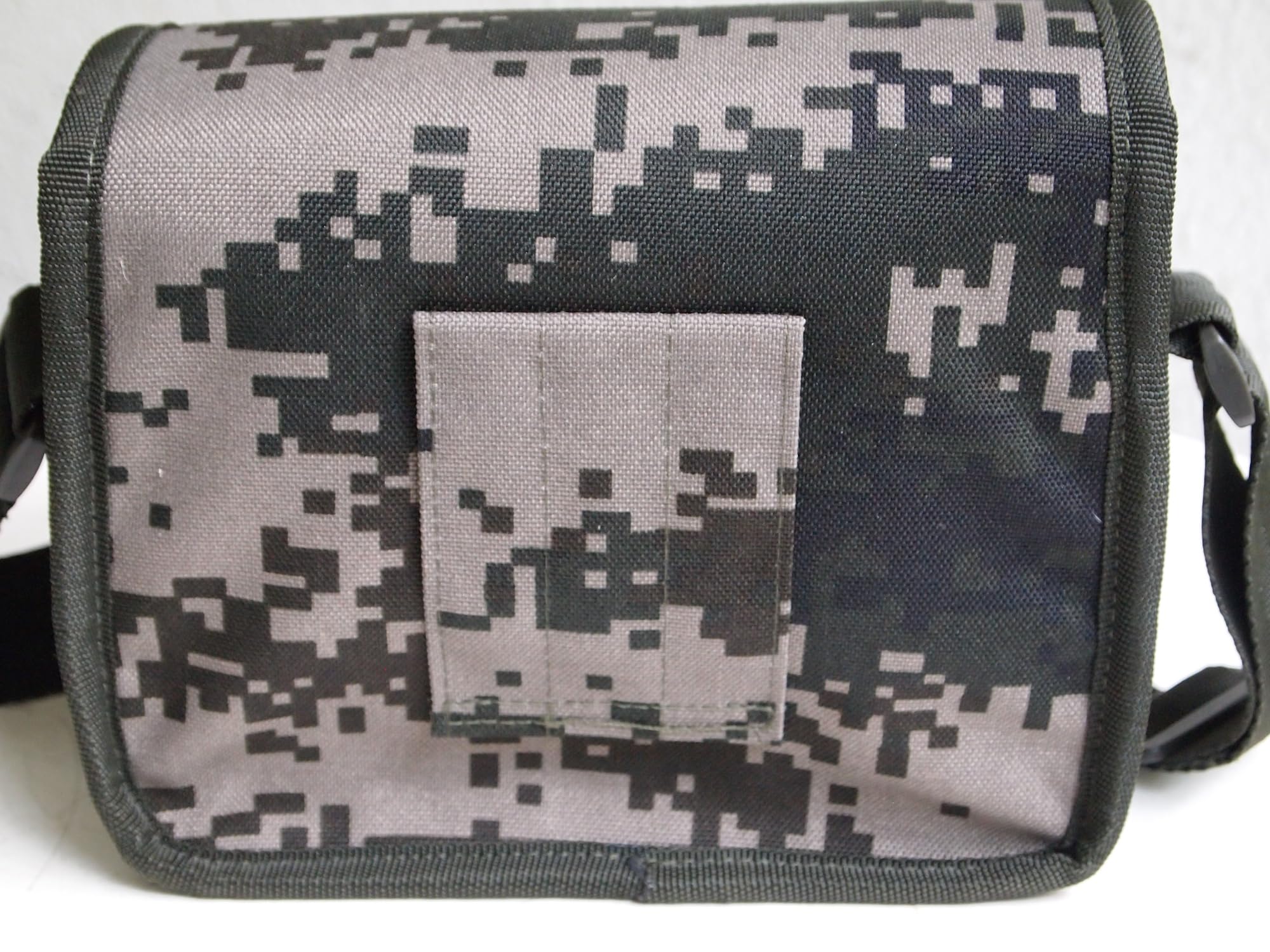Generisch Militär Fernglas Tasche für 7x50 / 10x50 Ferngläser, Fernglas, camo, BW