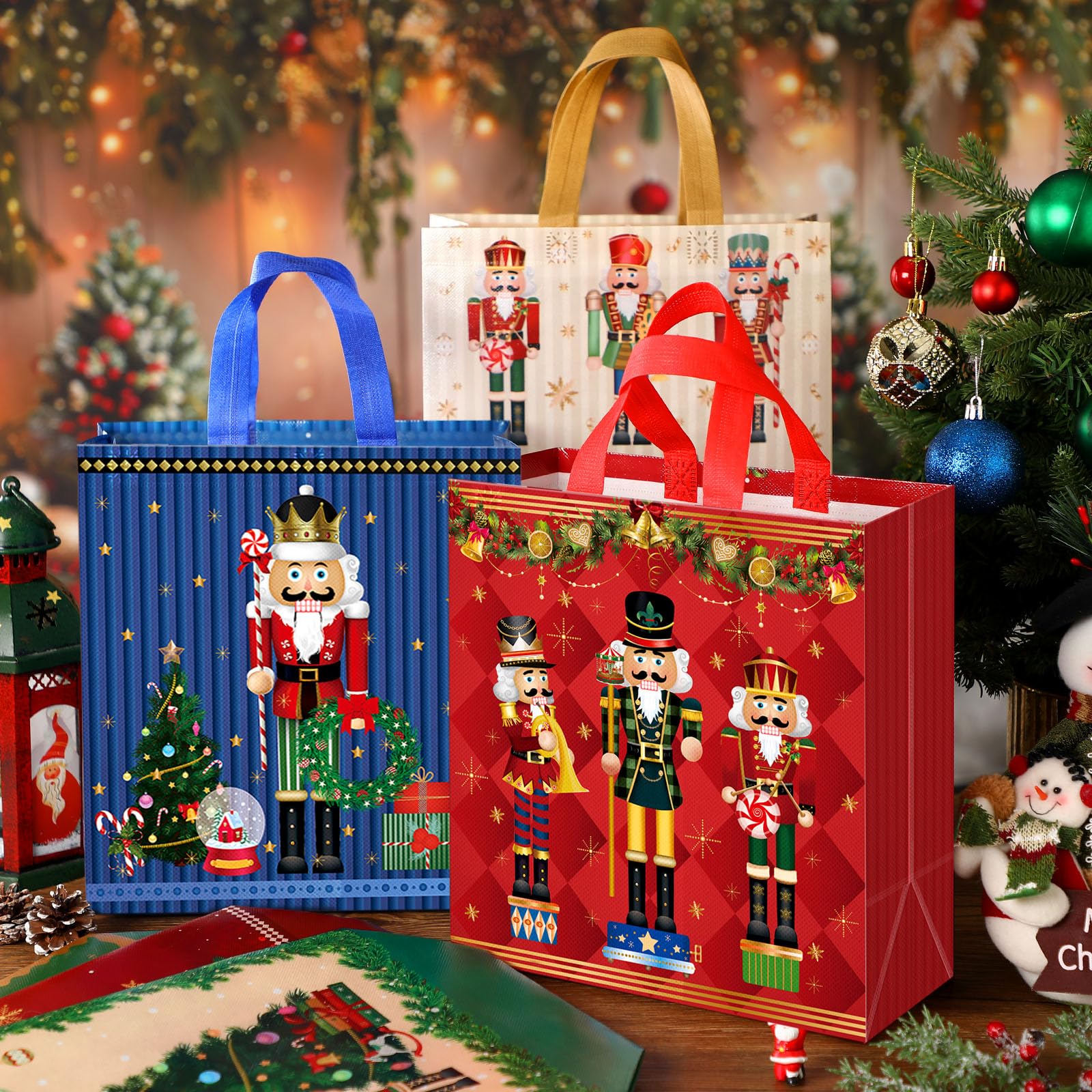 Wesnoy Weihnachtliche Nussknacker-Tragetaschen, Geschenktüten, Großpackung, Weihnachten, Vlies, wiederverwendbar, mit Griffen, für Urlaub, Weihnachten, Party, Neujahr, Einkaufen, 29 x 27 x 12 cm, 48