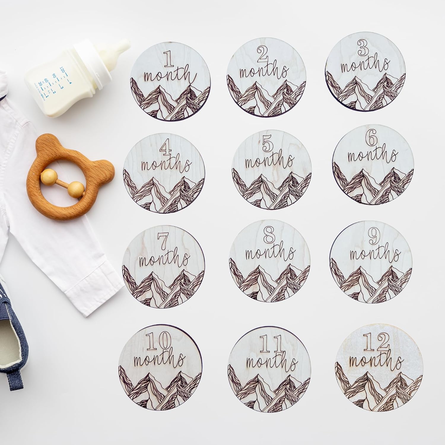Wooden Monthly Milestone Cards – Baby Age Markers 1-12 Months – Engraved Wooden Discs for Baby Photos – Newborn Milestone Set – Perfect Baby Shower Gift
