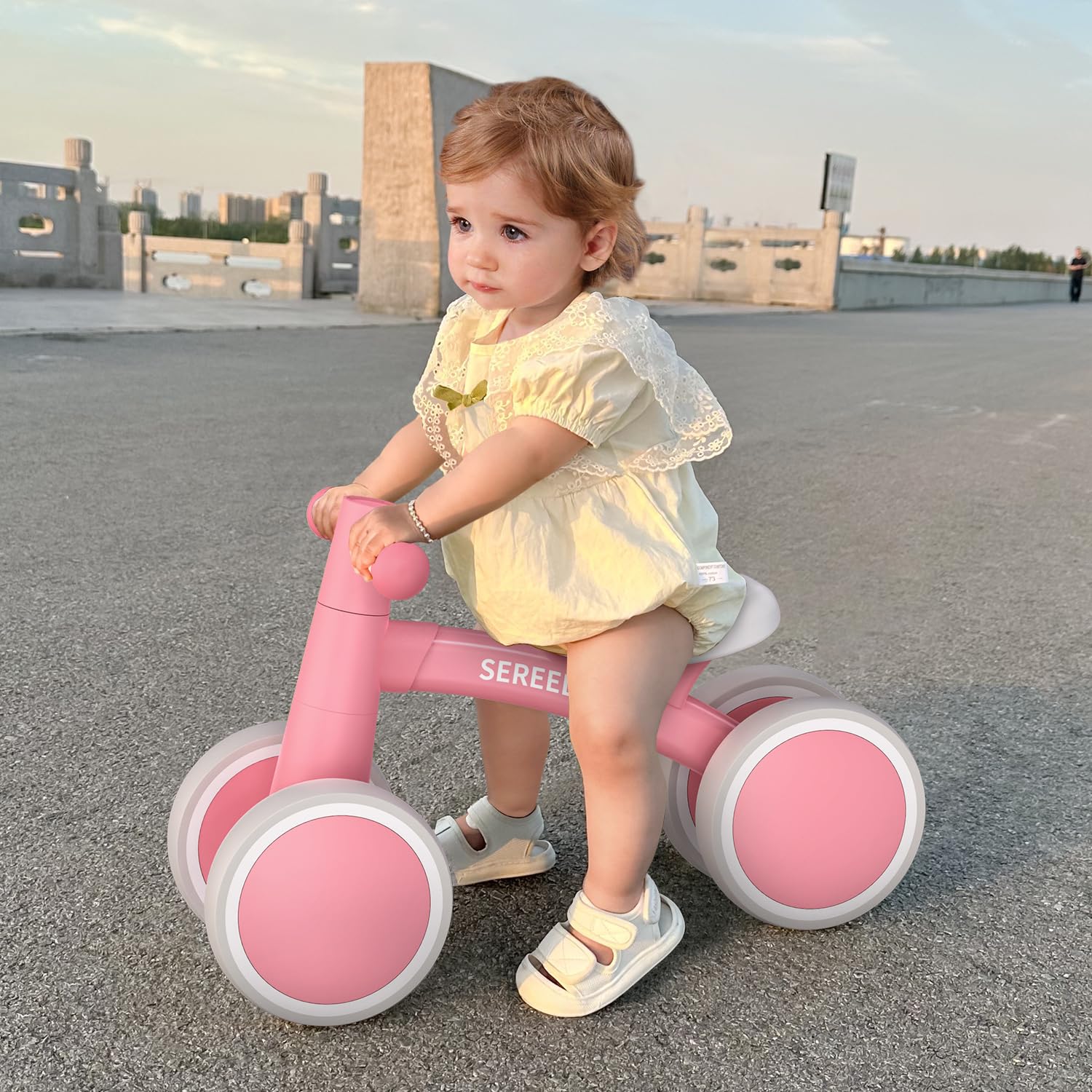 SEREED Kinder Laufrad ab 1 Jahr, Lauflernrad Spielzeug für 12-24 Monate Baby, Erstes Fahrrad ohne Pedal mit 4 Rädern für Jungen und Mädchen, Kleinkinder Erste Geburtstag Geschenk