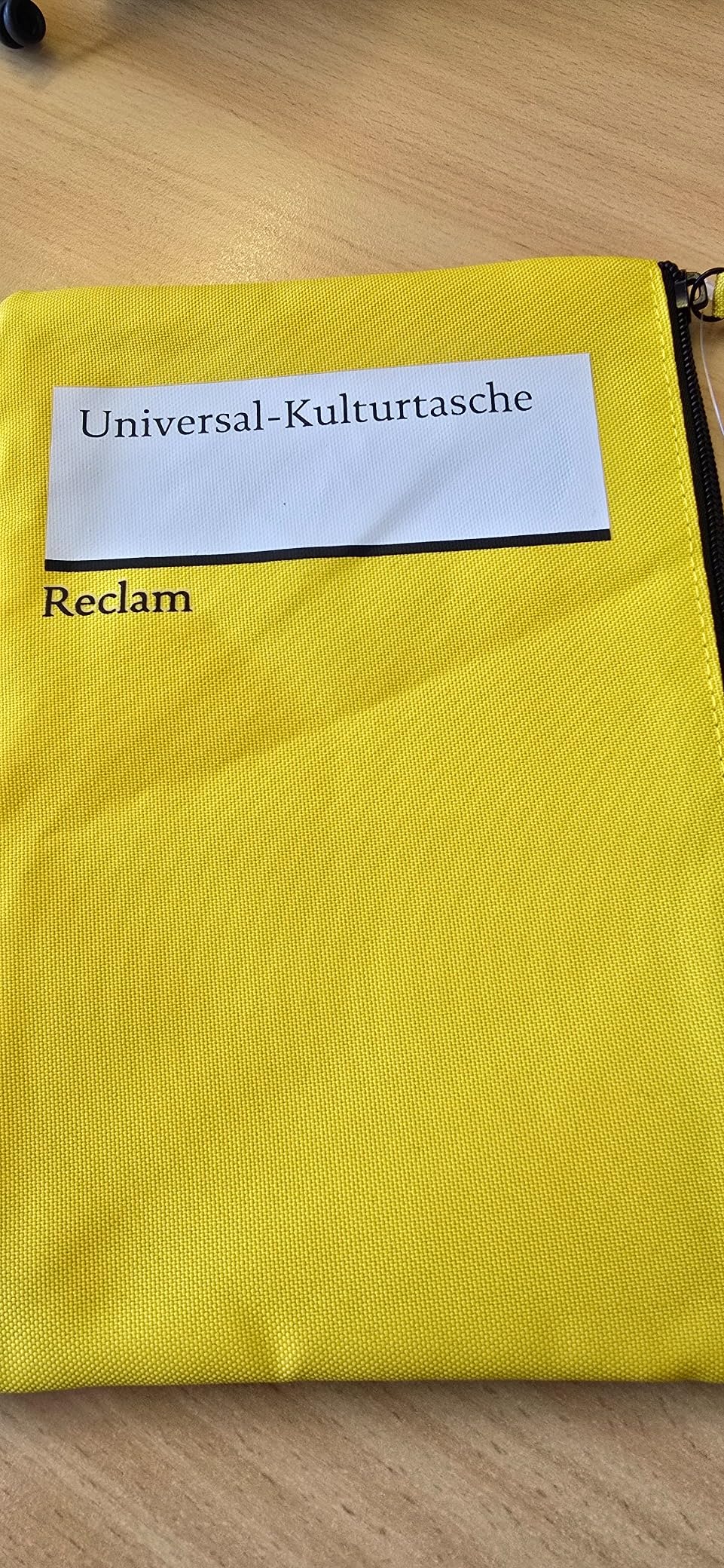 Reclams Universal-Kulturtasche: Hergestellt aus recycelten PET-Flaschen
