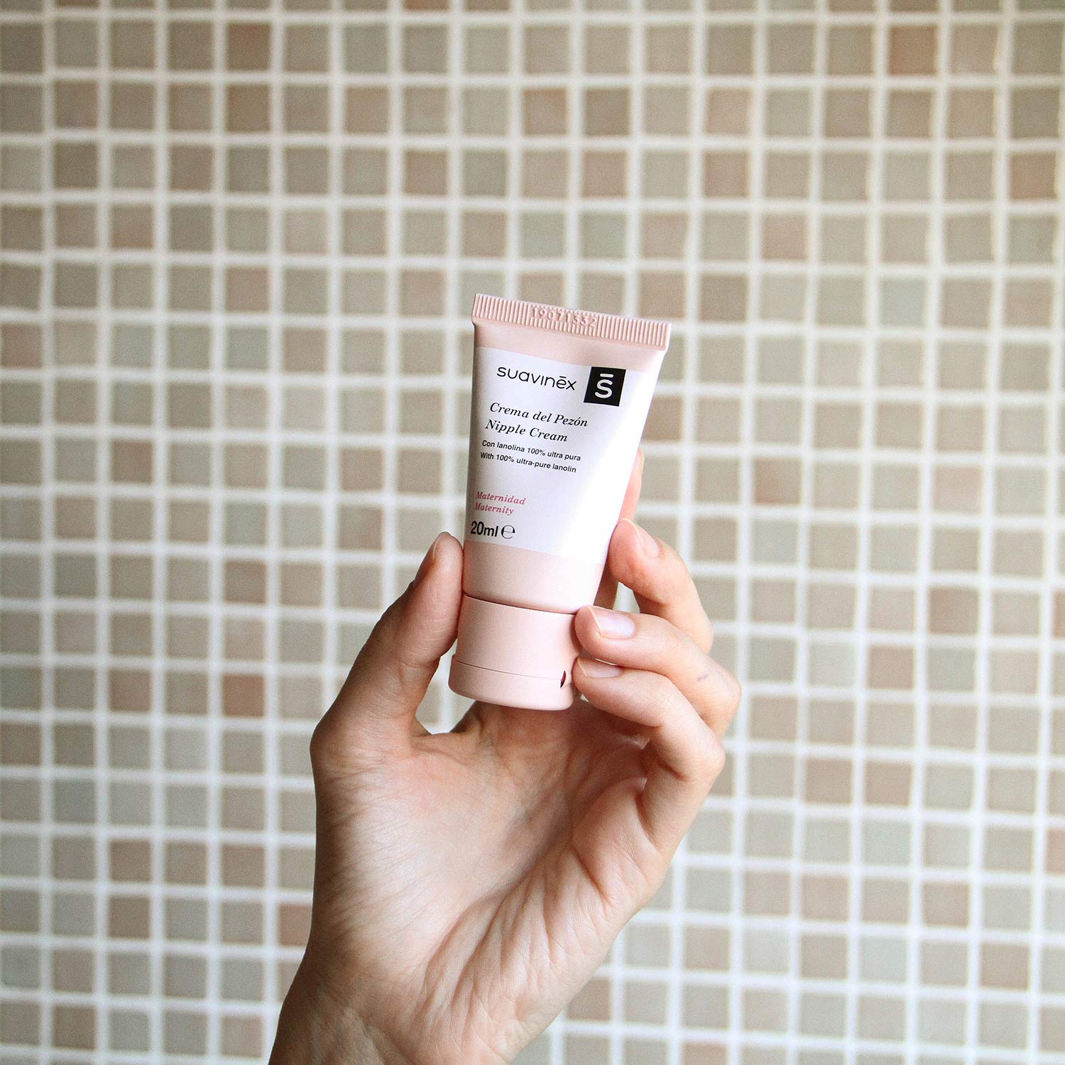 Suavinex, Crème de soin du mamelon, 20 ml, Prévient la sécheresse et la fissuration du mamelon pendant l'allaitement, Permet d'allaiter sans se laver, 99% d'ingrédients d'origine naturelle