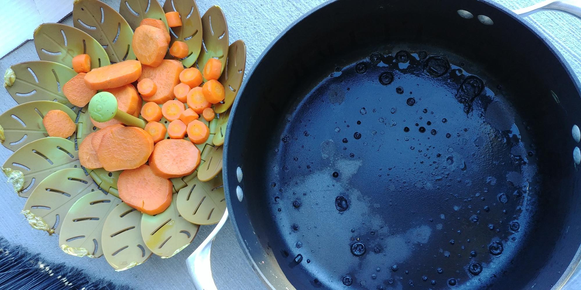 MSC International Joie Adjustable NonScratch Vegetable Steamer Basket Insert