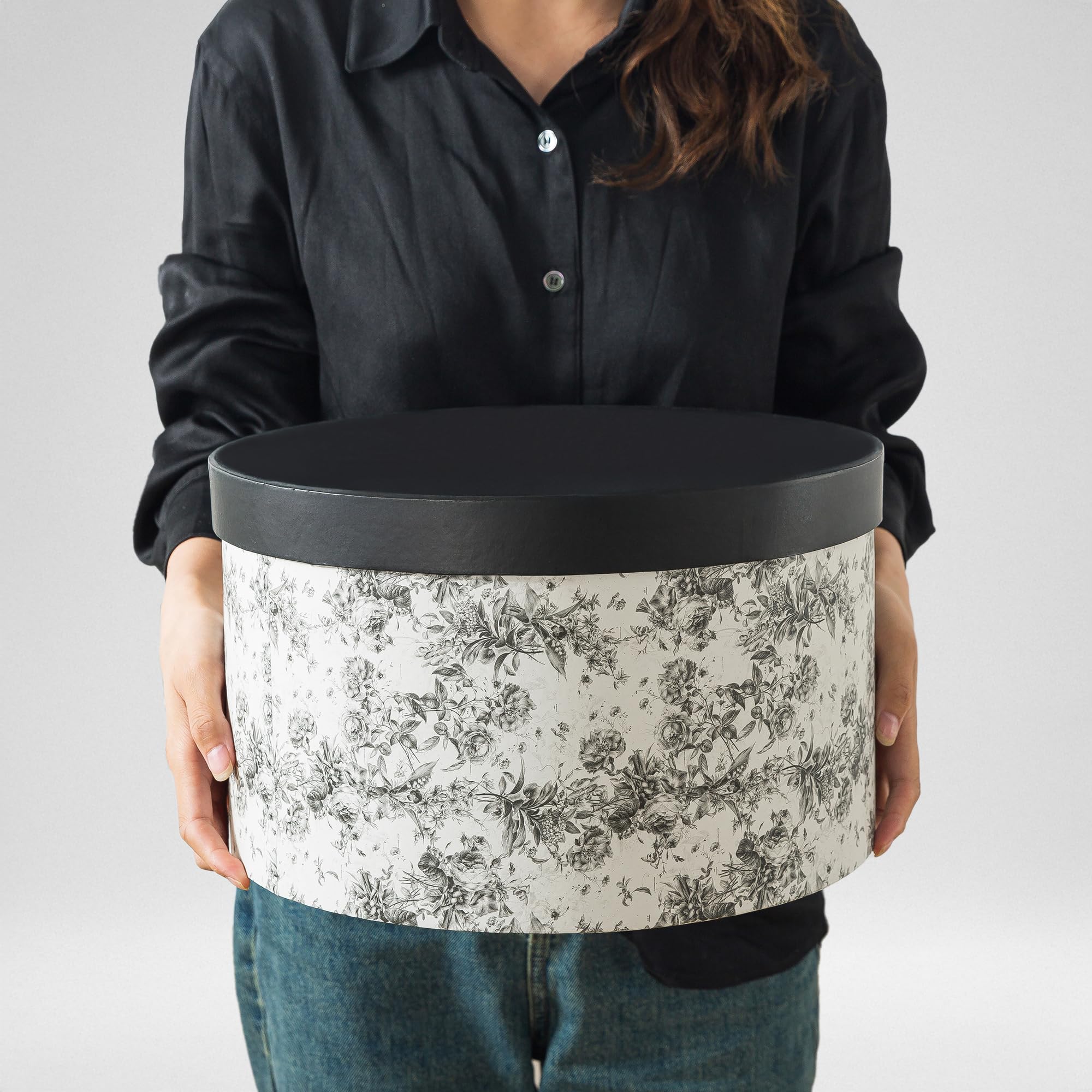 Soul & Lane Floral Hat Round Boxes with Lids, Set of 3 Nesting Cardboard Hat Storage, Large Black Print Cases, Stacking Round Decorative Keepsake Boxes for Organizing