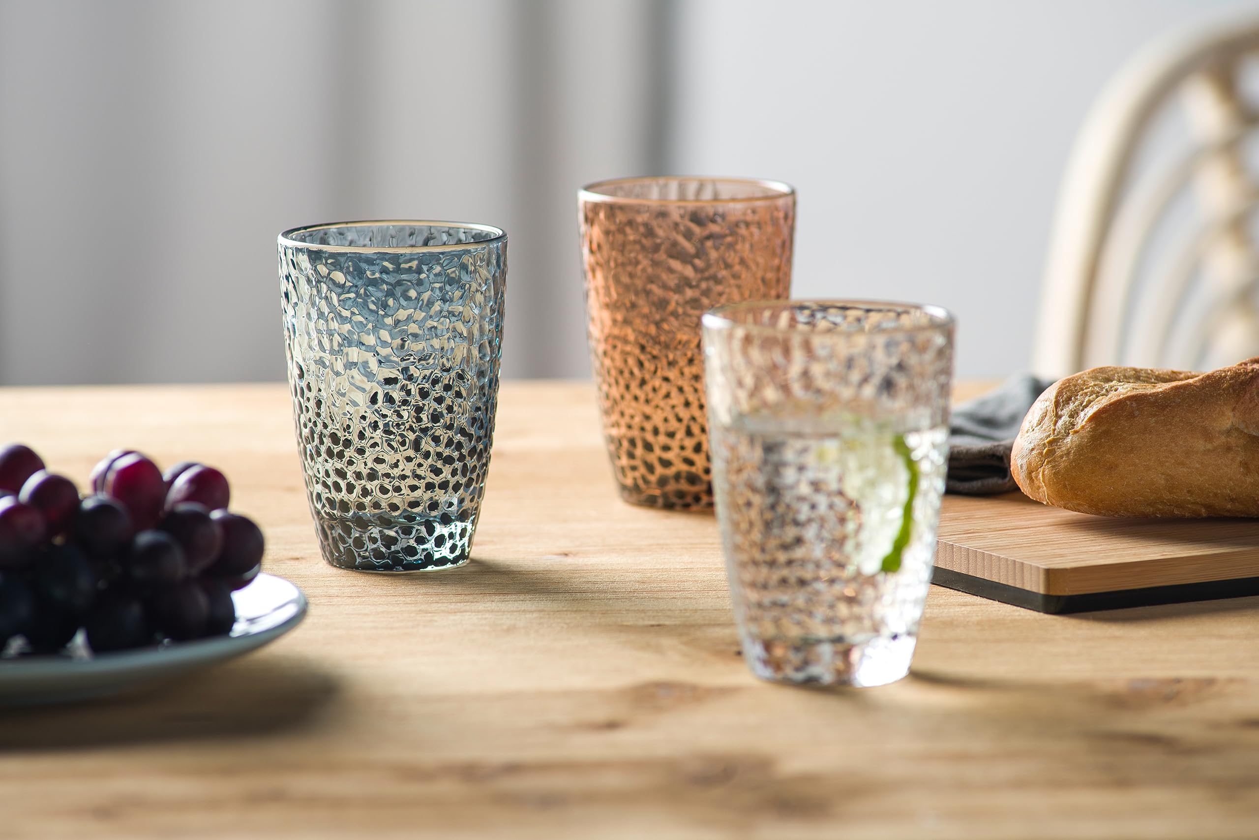 Leonardo Matera 077408 Lot de 4 verres à boire en verre de qualité supérieure aspect martelé Capacité 340 ml Passe au lave-vaisselle Robuste Transparent