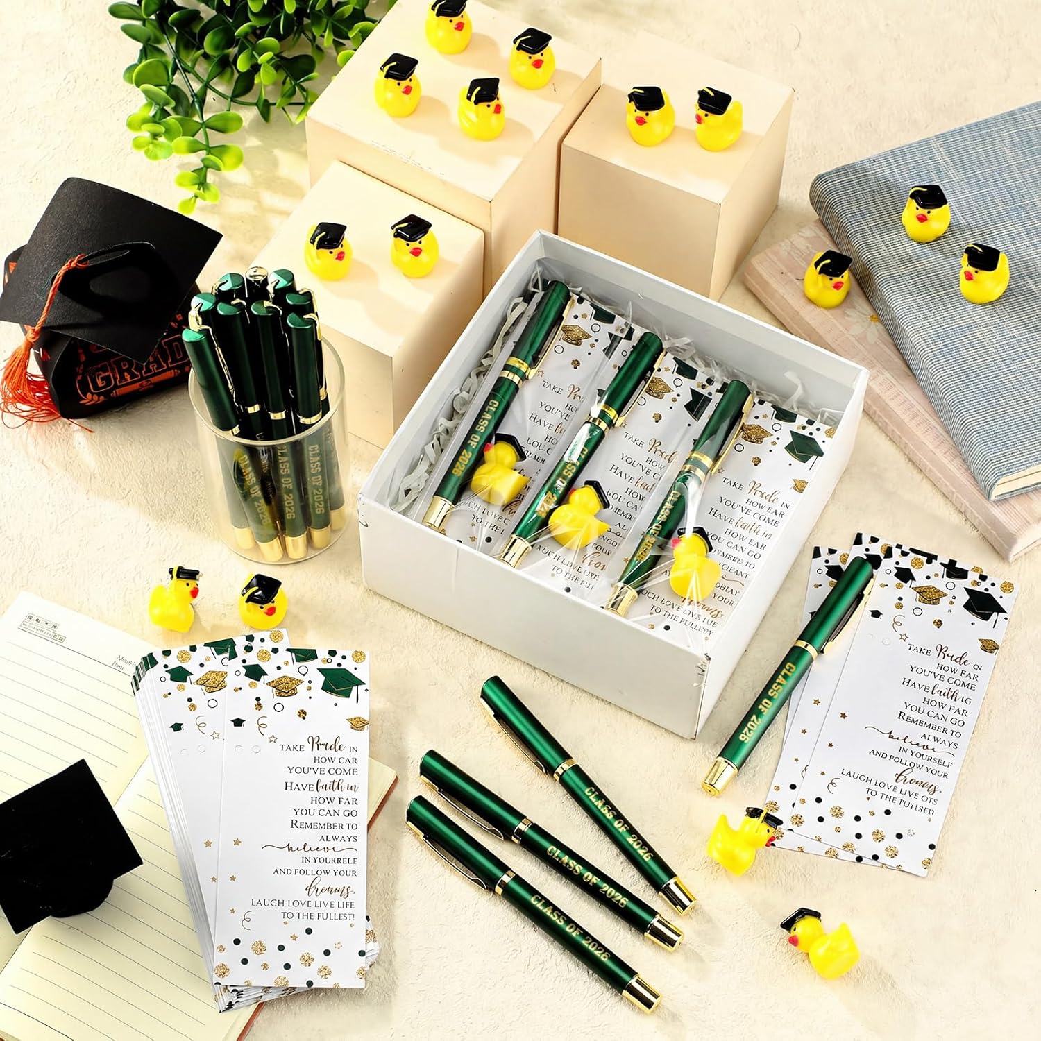 Sayglossy 30 Sets Graduation Gifts Bulk 2026 Gel Ink Pen Mini Card Cap Yellow Resin Duck Graduation Party Decorations Favors(Green)
