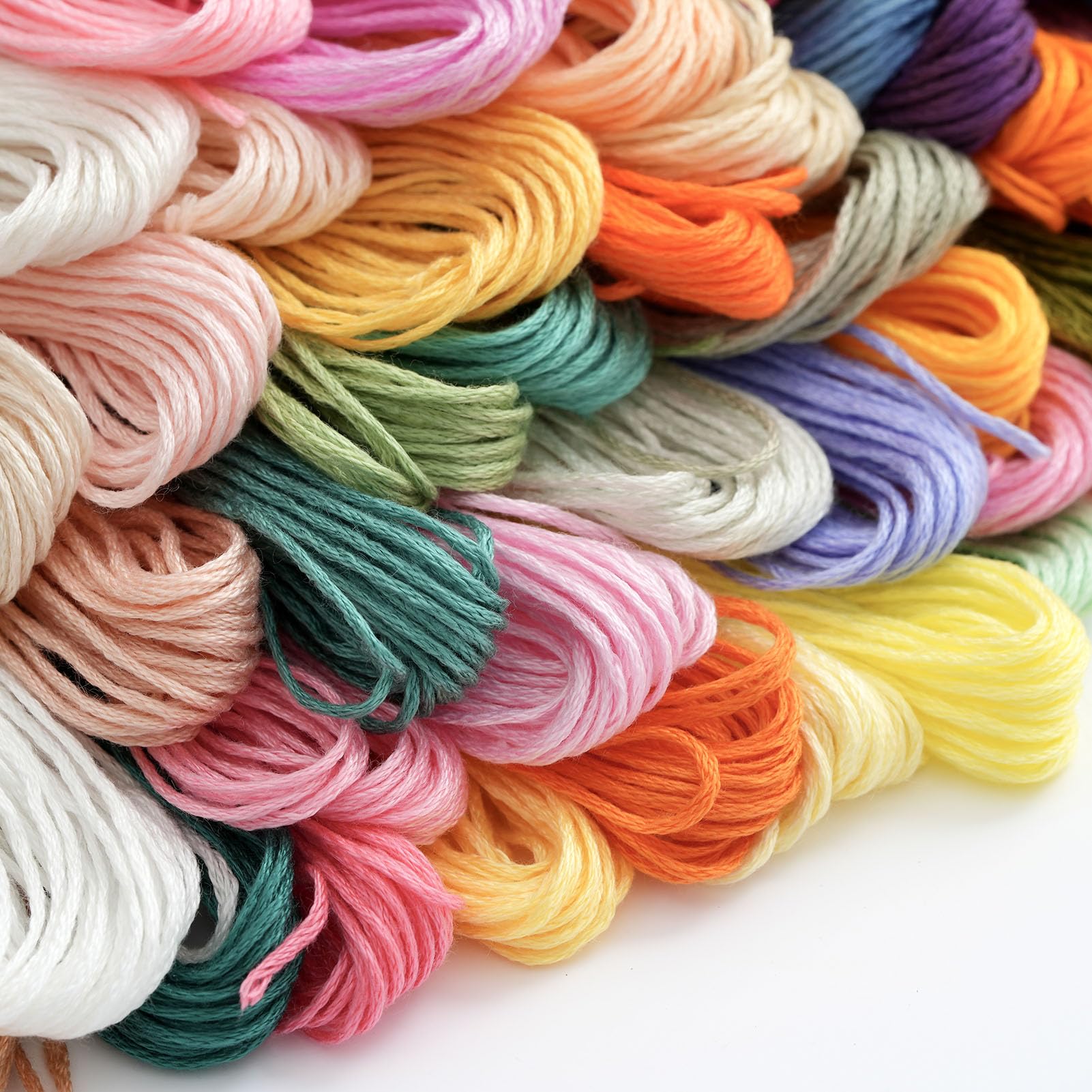 447 colori set completo filo da ricamo, braccialetto dell'amicizia, filo da ricamo in poliestere a 6 fili da 22,1 cm