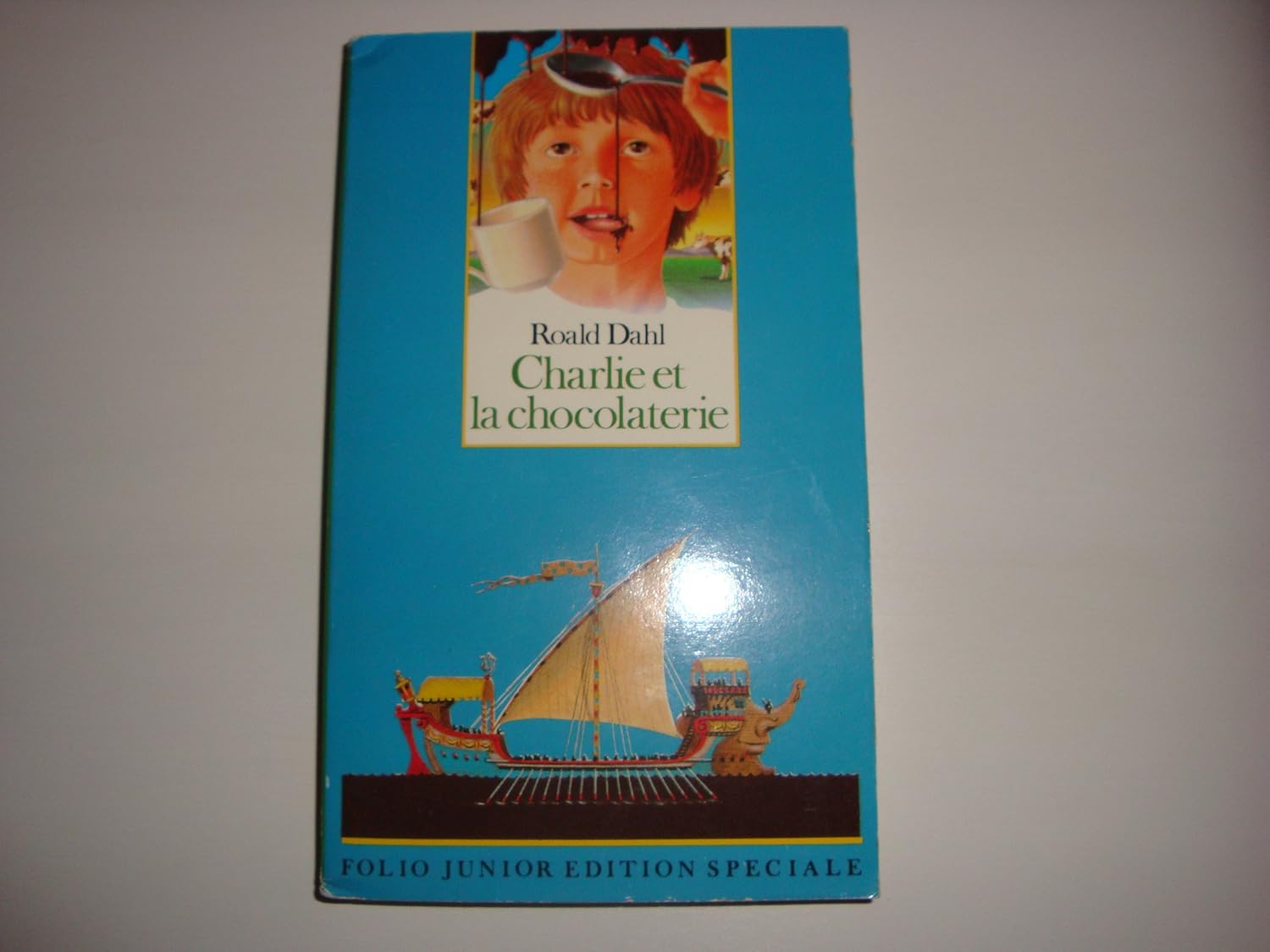 Amazon.fr Charlie et la chocolaterie Roald Dahl, Henri Galeron (couverture), Michel Siméon Amazon.fr Charlie et la chocolaterie Roald Dahl, Henri Galeron (couverture), Michel Siméon