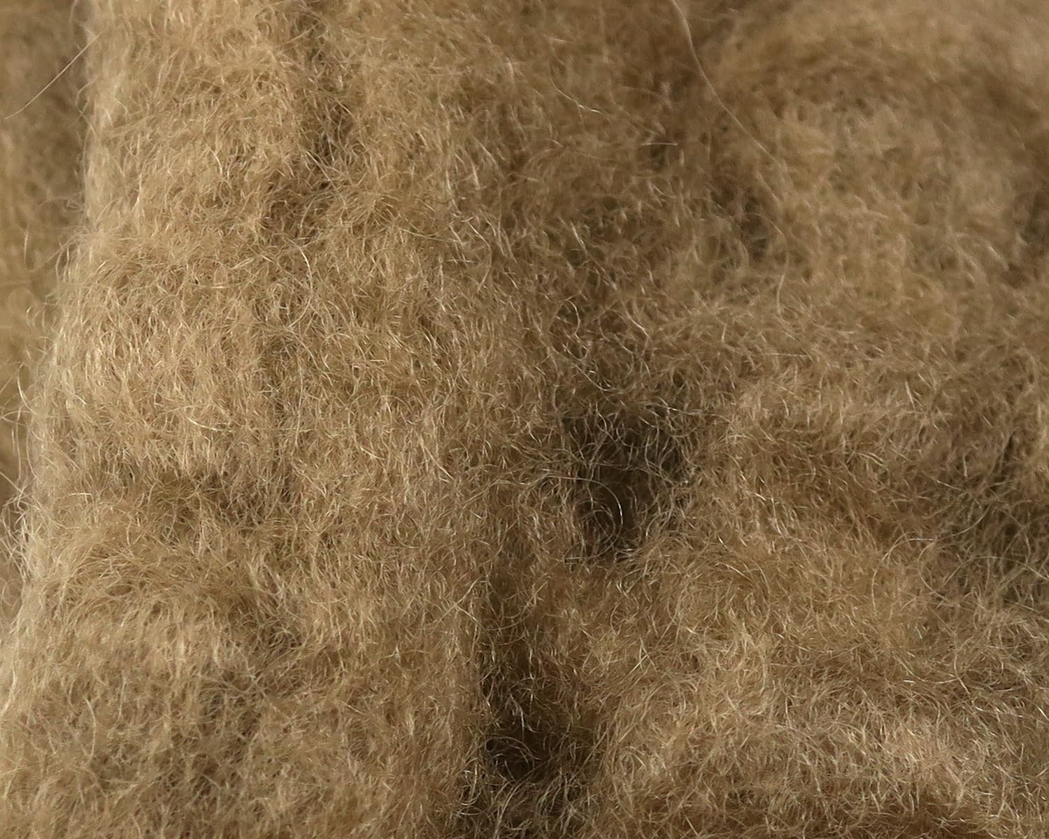 Hareline Fly Tying Sculpin Wool – Buggy Natural Wool for Streamers & Sculpin Patterns (Tan)