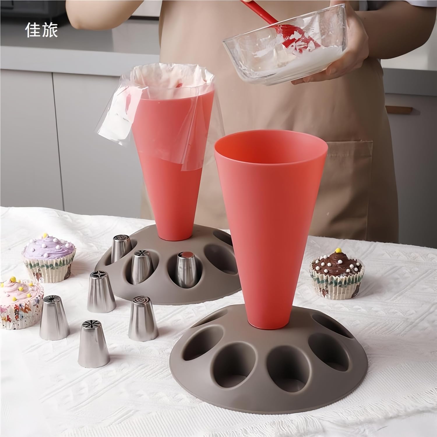 Piping Bag Stand with 8 Nozzle Slots, Pastry Bag Organizer image 4
