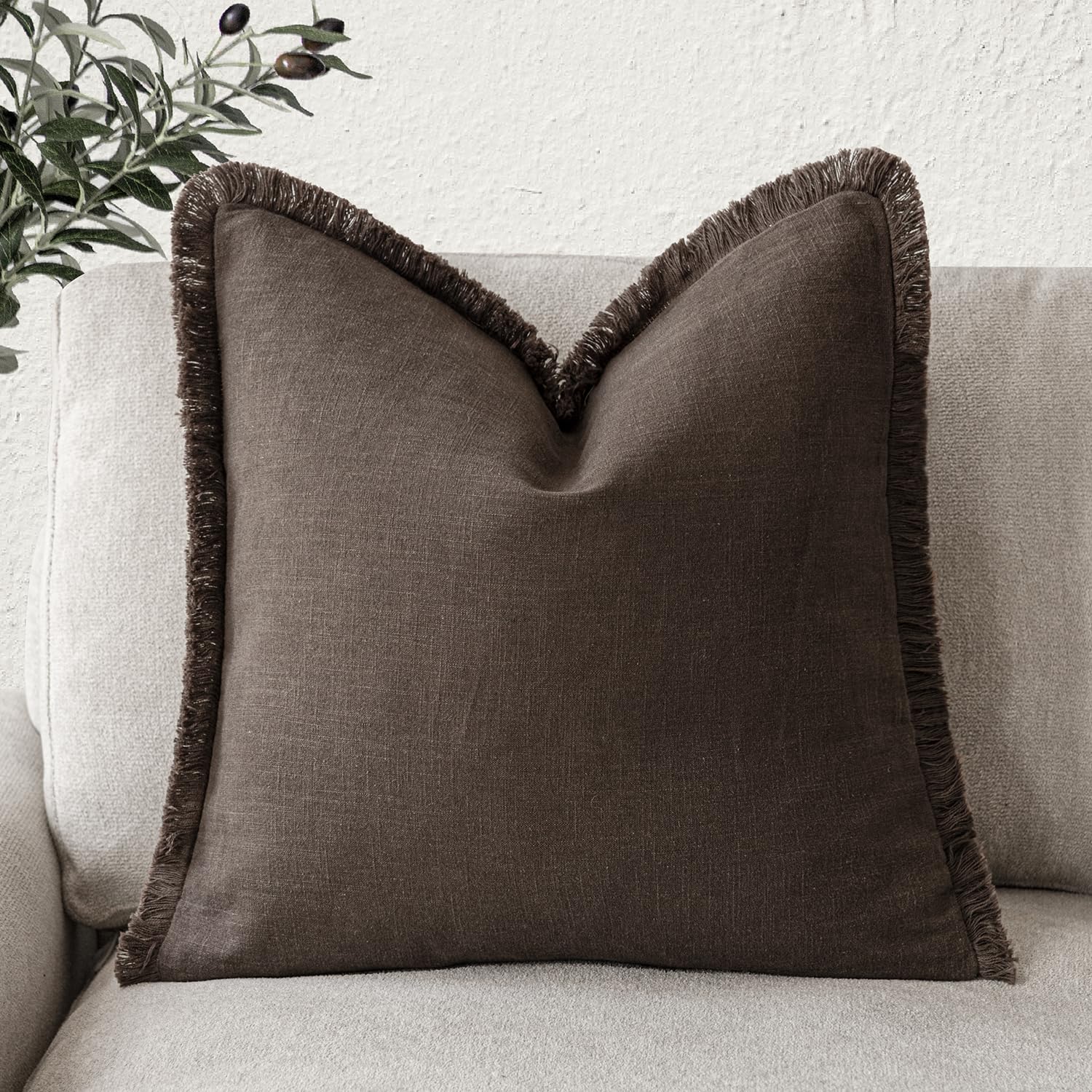 Foindtower Decorative Linen Fringe Throw Pillow Covers Cozy Boho Farmhouse Cushion Cover with Tassels Soft Accent Pillowcase for Chair Sofa Bed Living