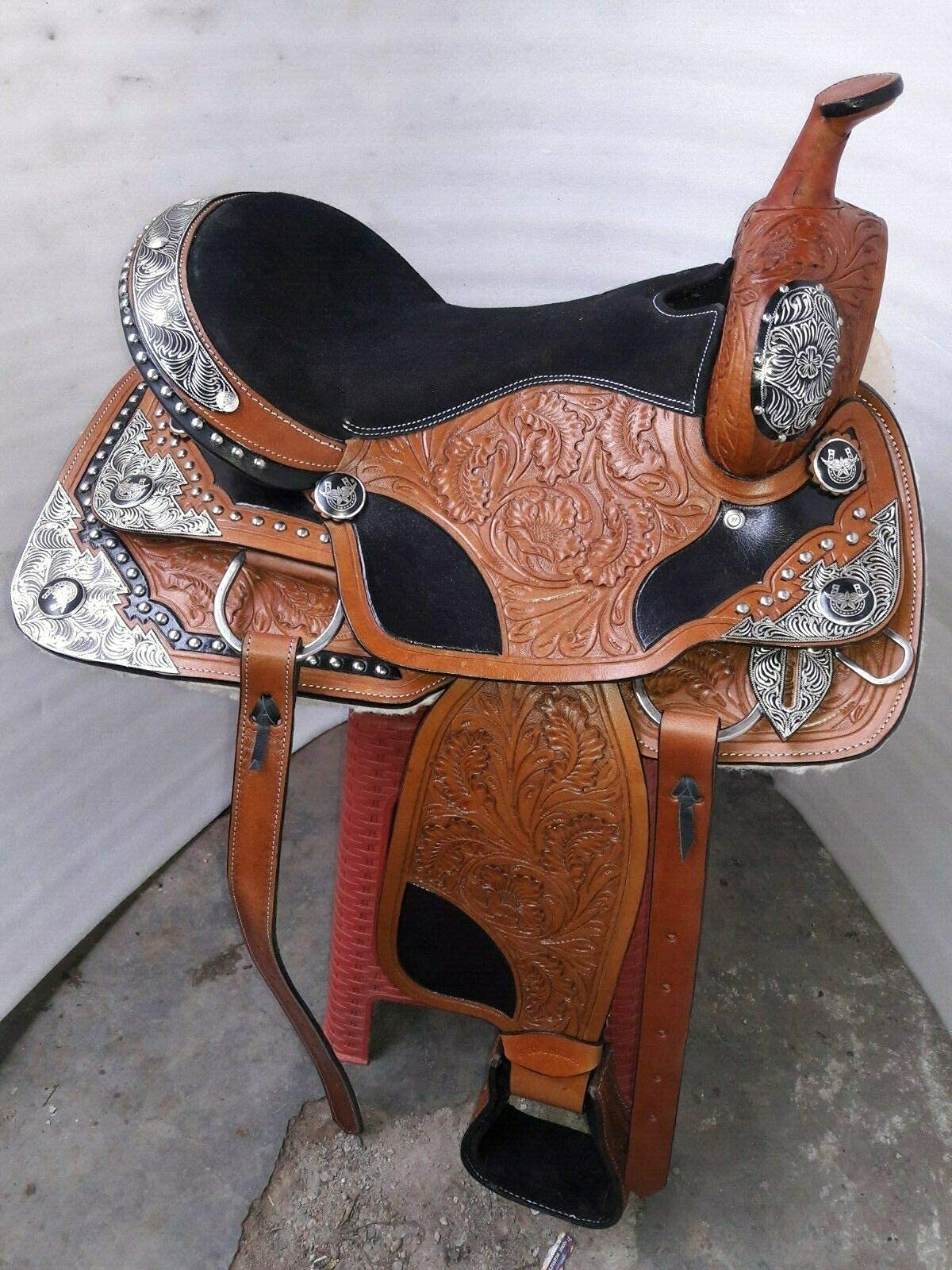 Equestrian Universe - Sella Western in pelle con angolo argentato canchos