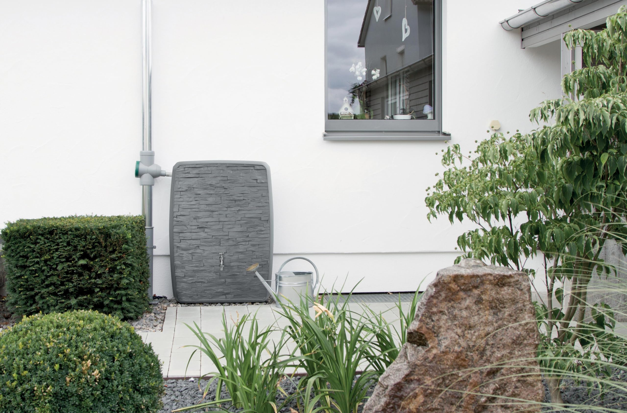 YourCasa Regentonne 250 Liter [TwinView] Eckig und Schmal - Regenfass Frostsicher aus Kunststoff - Regenwassertonne - Regenwassertank Garten Wassertank Regensammler Wandtank Wasserfass (Anthrazit)