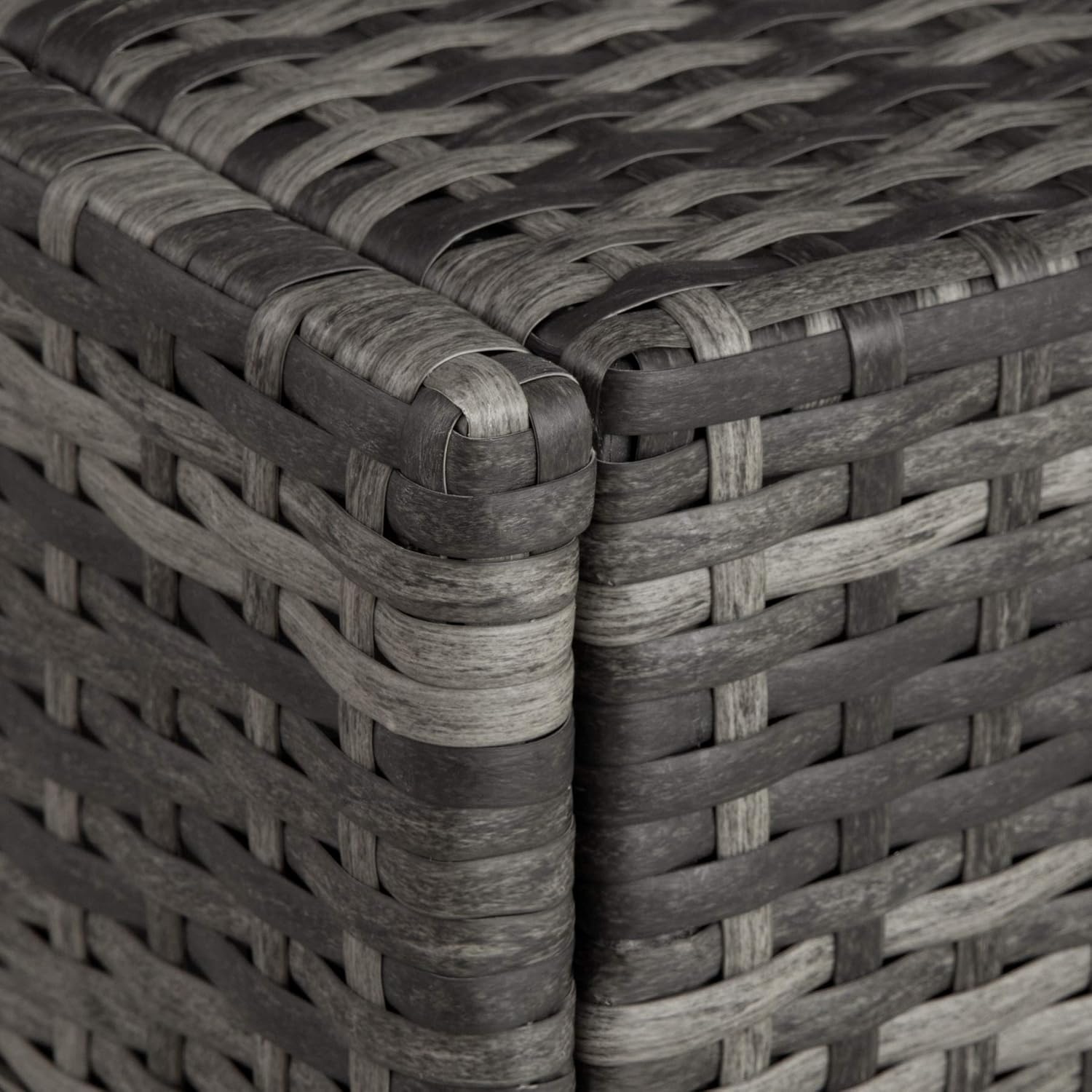 Close-up of the poly rattan weave on the chaise lounge