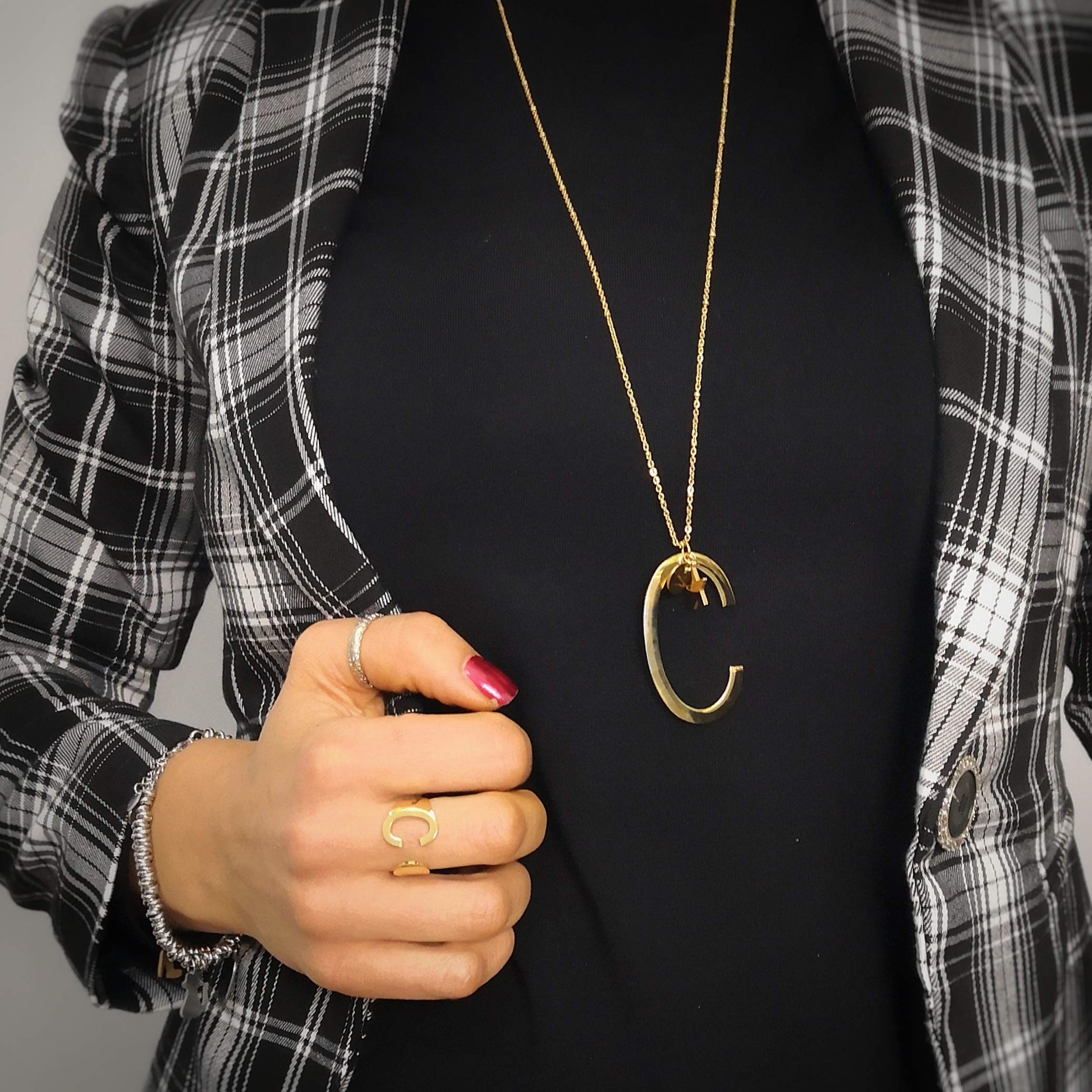 Collar con colgante de mujer de acero con inicial – Colgante letra Maxi – Collar con cadena ajustable – Color oro C
