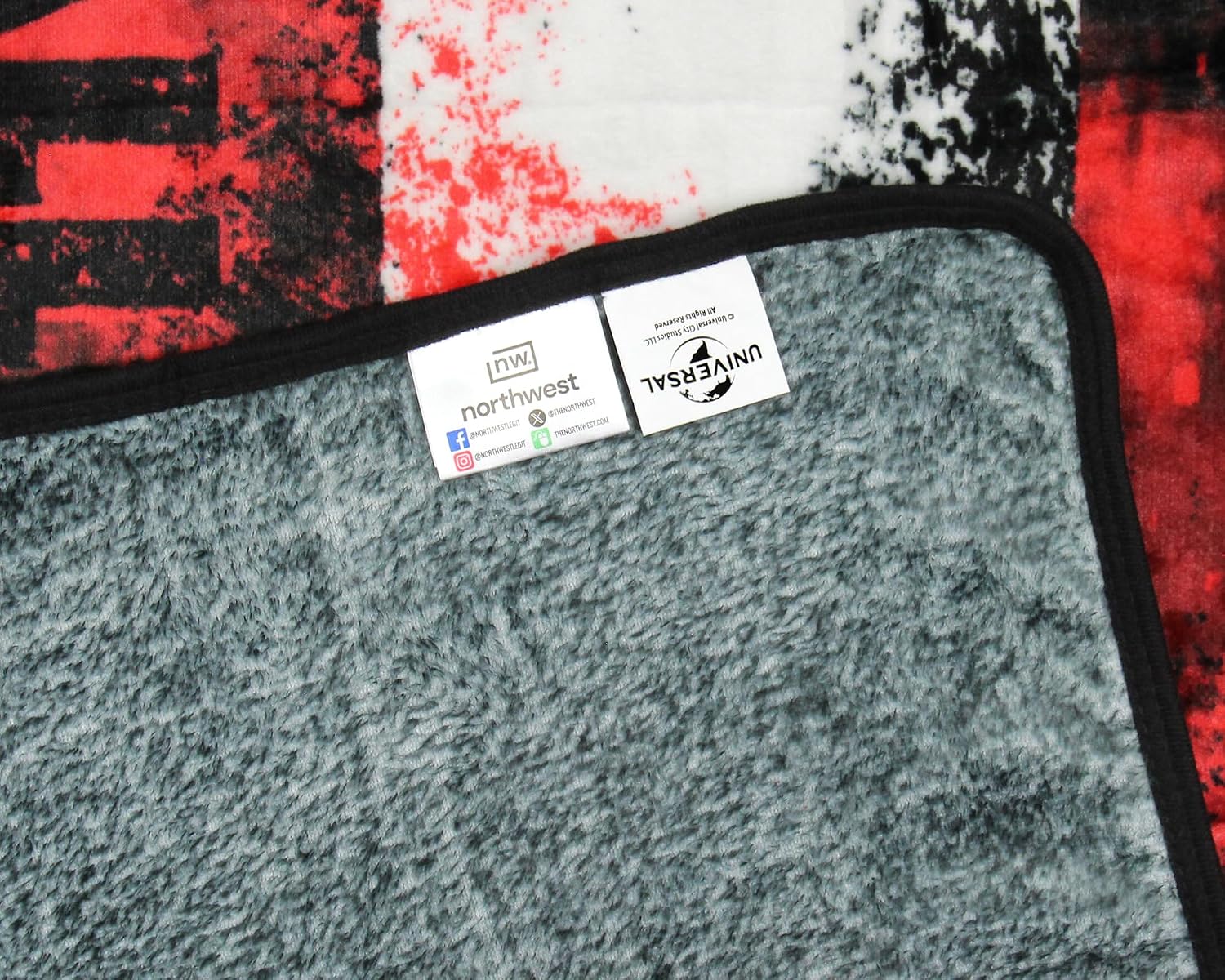 Halloween II No Place to Hide Holiday Throw Blanket 45" x 60" Soft Fleece Throw Blanket for Bed Couch