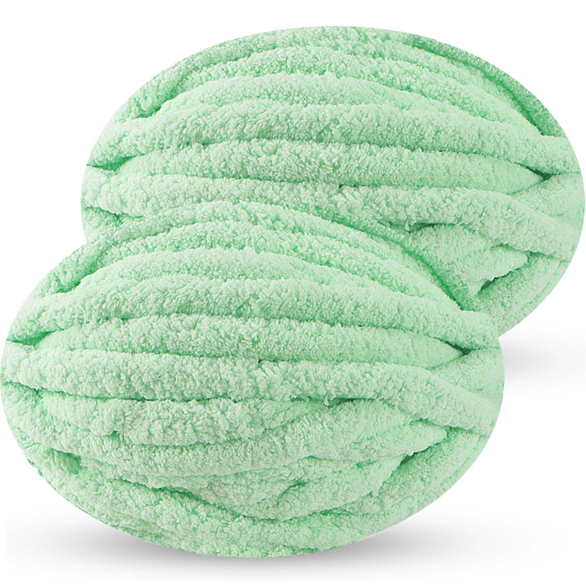 DISDADA Chunky Yarn for Hand Knitting 2 × 250g, Fluffy Thick Jumbo Wool Yarn Blanket (Light Green)