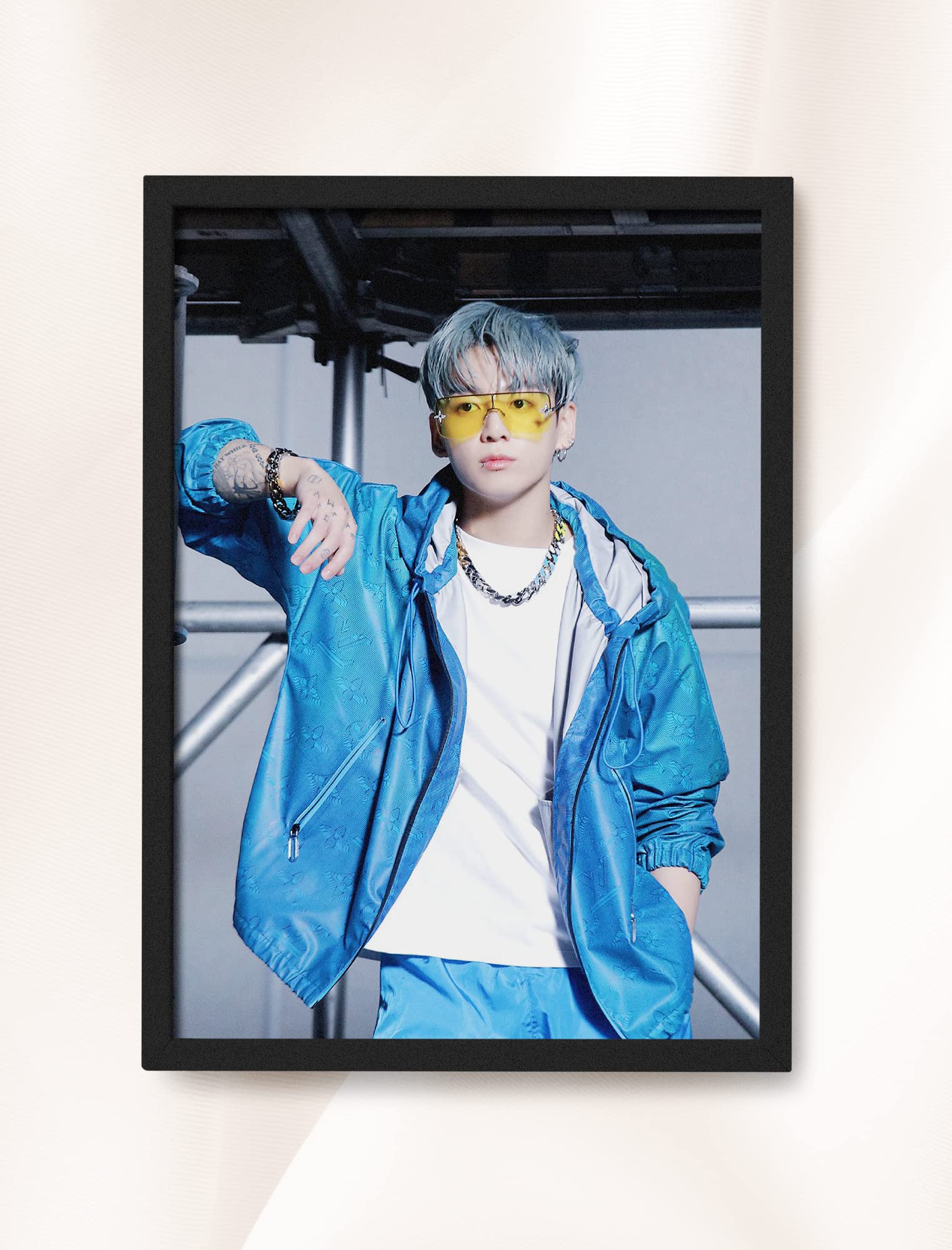 ポメ子様 リクエスト Jungkook メイクブラシスタンド アクリルアルバム ポメ子様 リクエスト Jungkook メイクブラシスタンド アクリルアルバム