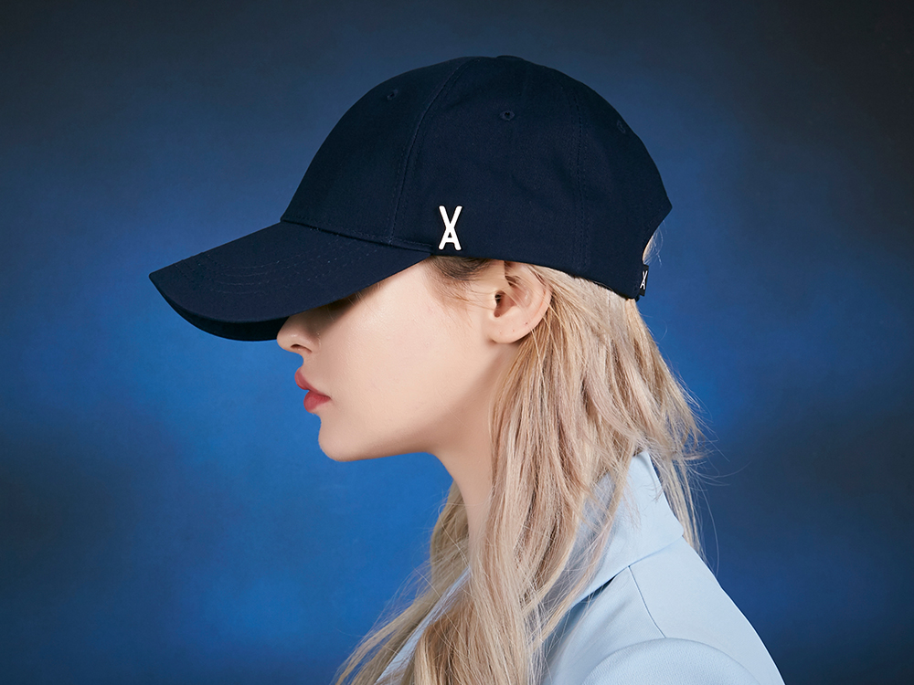 Amazon.co.jp: [VARZAR] Stud logo over fit ball cap Navy : スポーツ